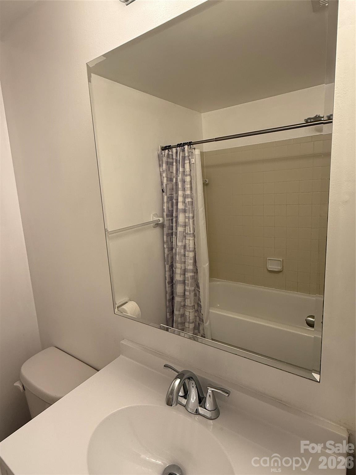 1645 Arlyn Circle M Property Photo 18