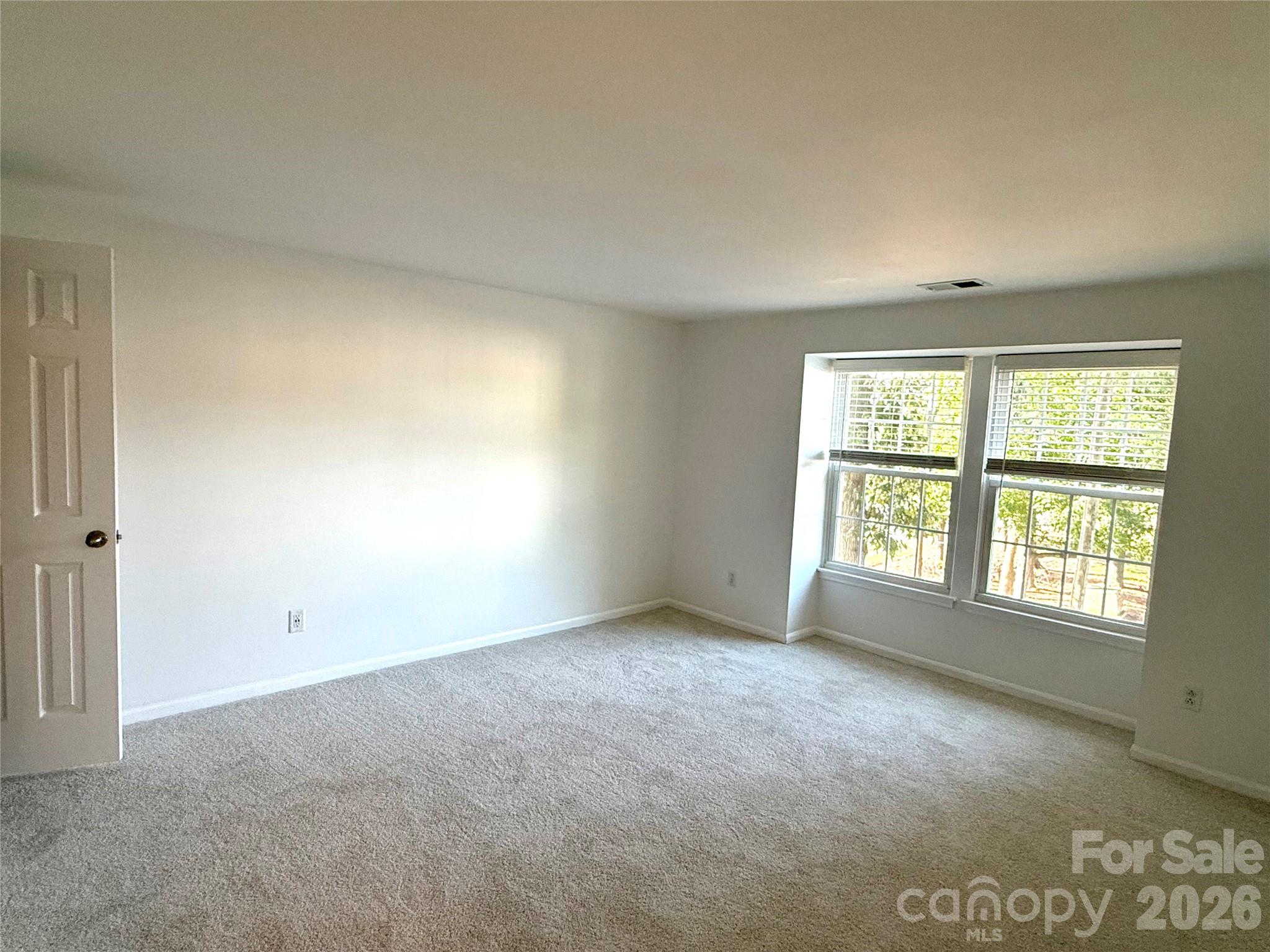 1645 Arlyn Circle M Property Photo 19