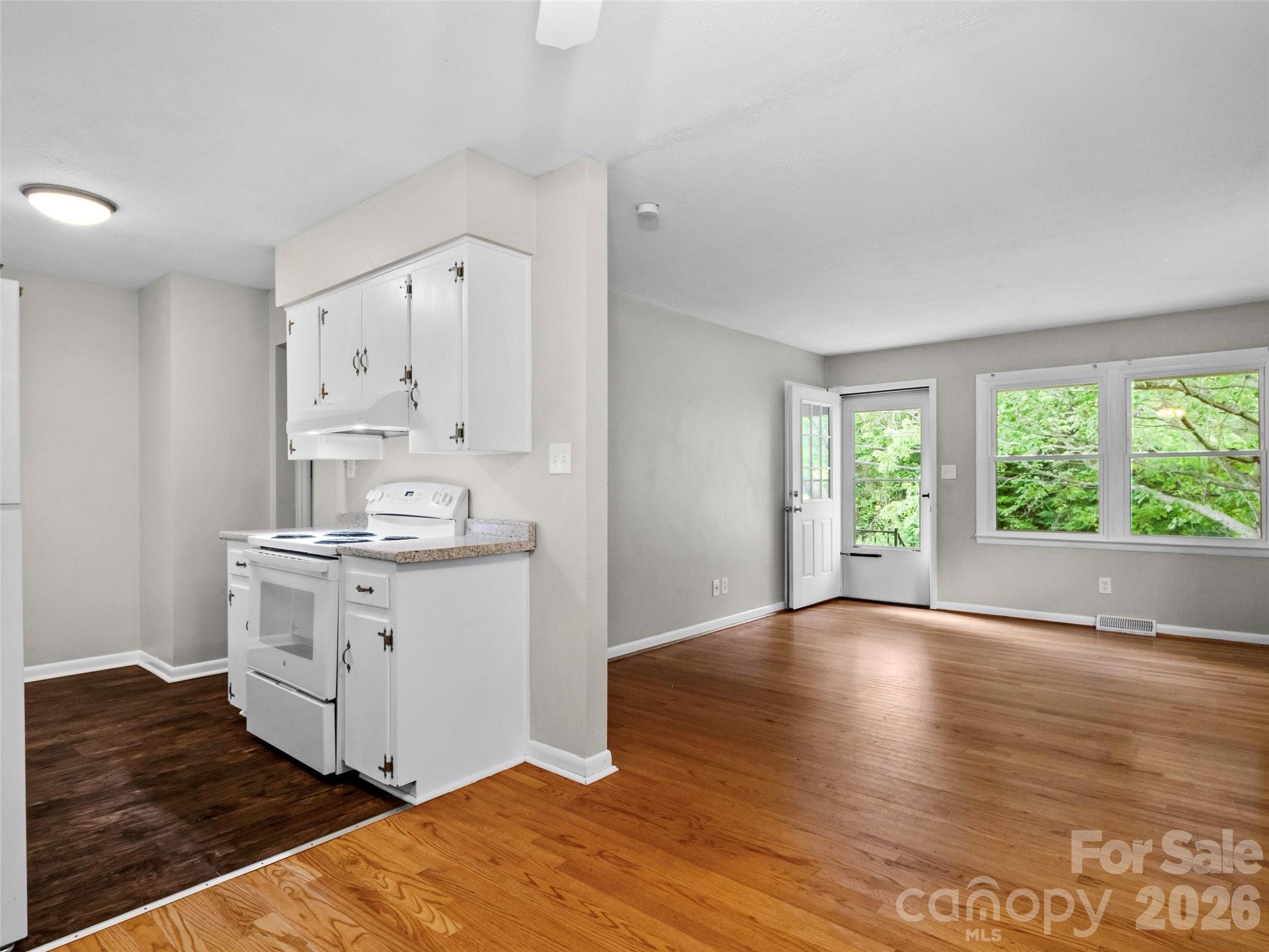 230 School Road Property Photo 9