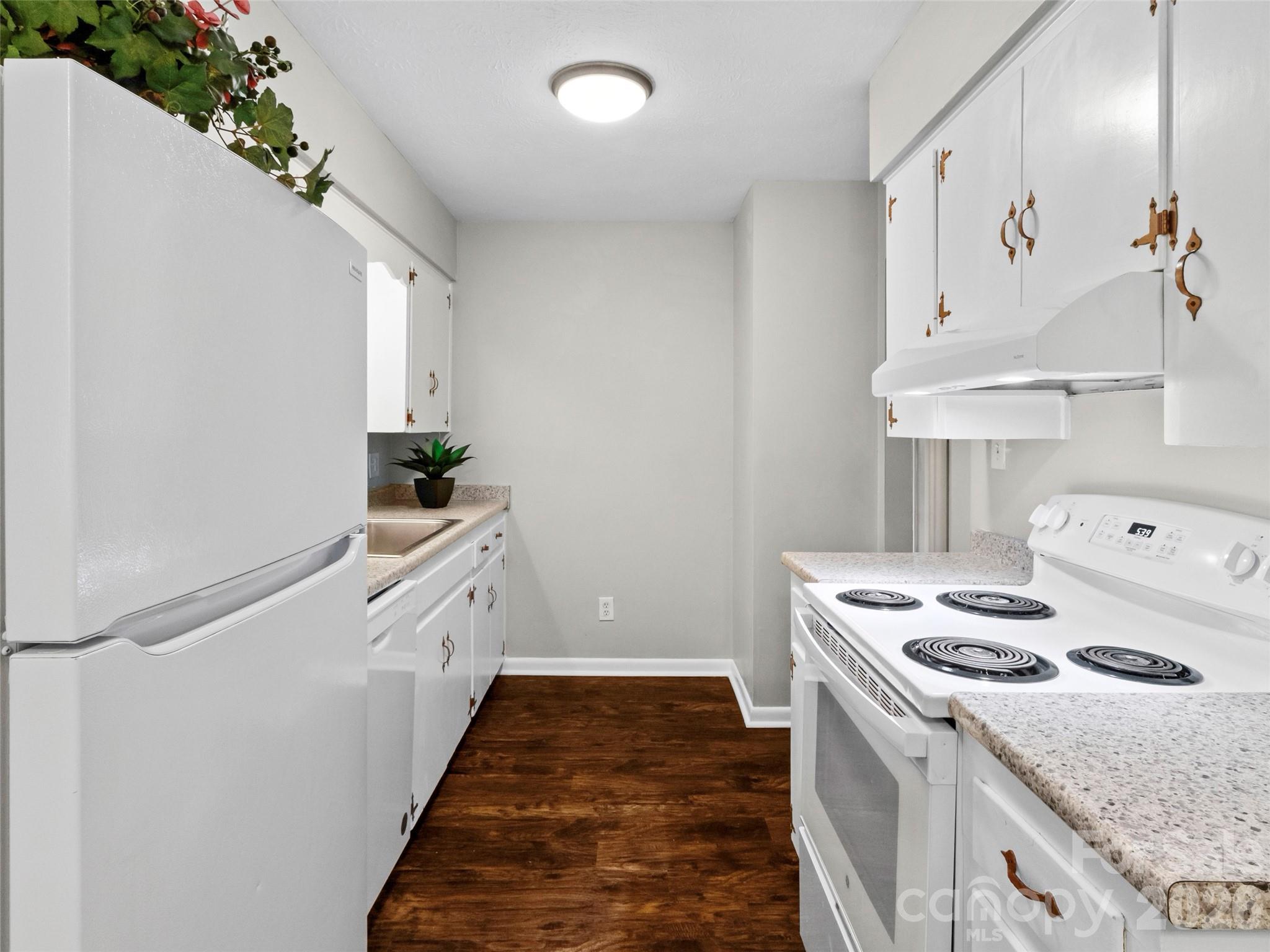 230 School Road Property Photo 11