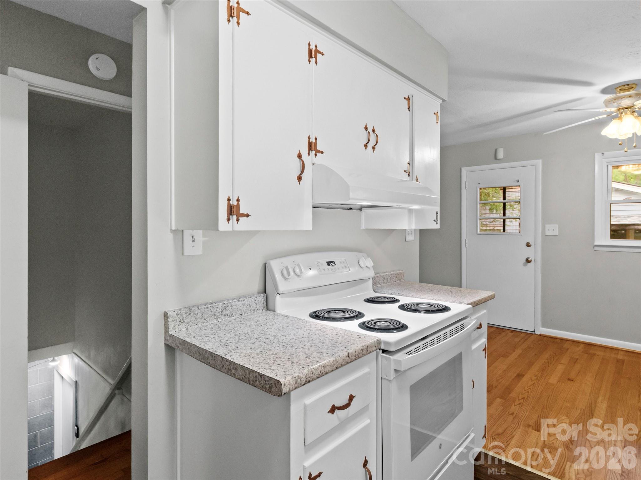 230 School Road Property Photo 14