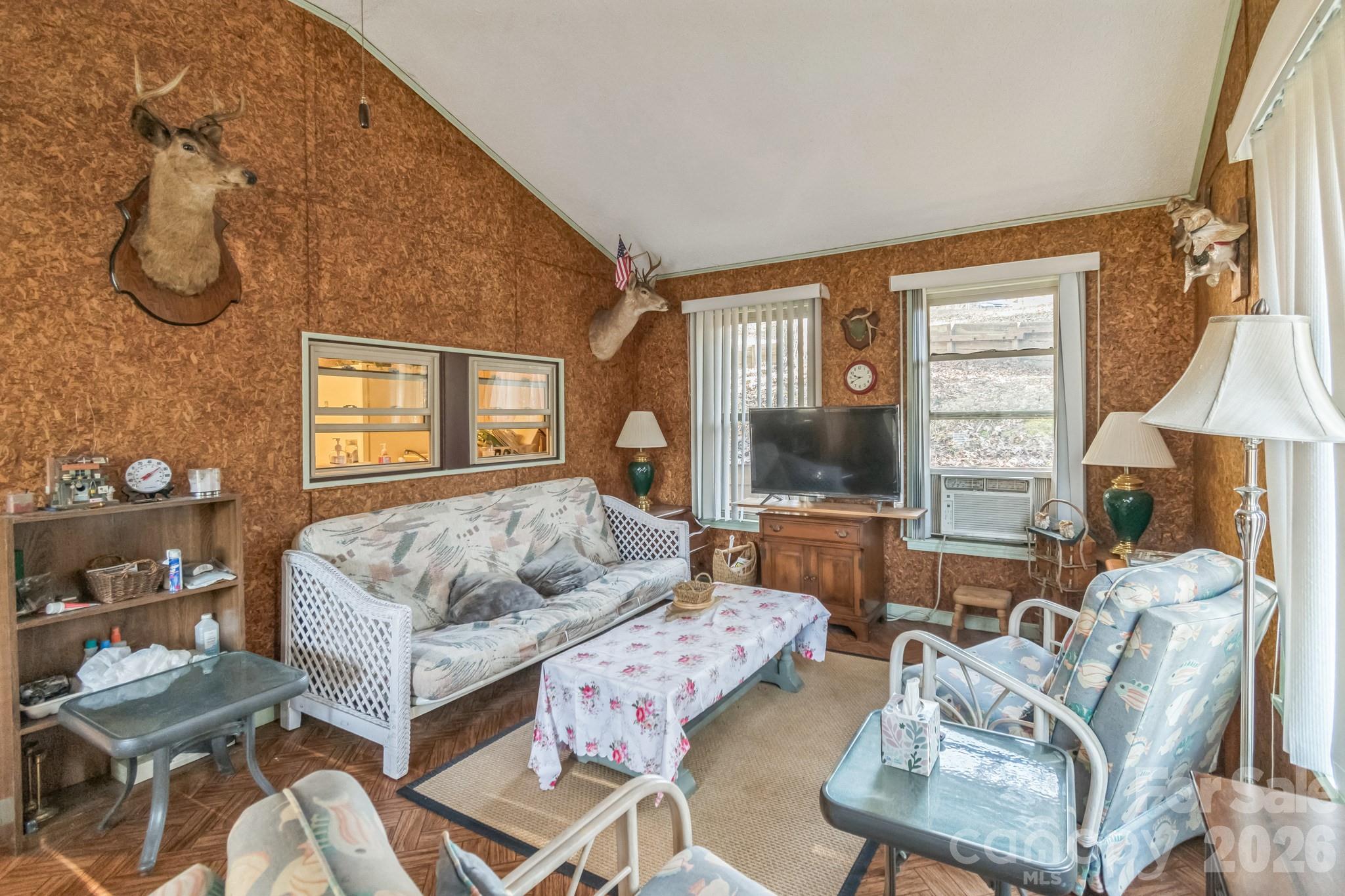 1645 Rolling Hills Road Property Photo 11