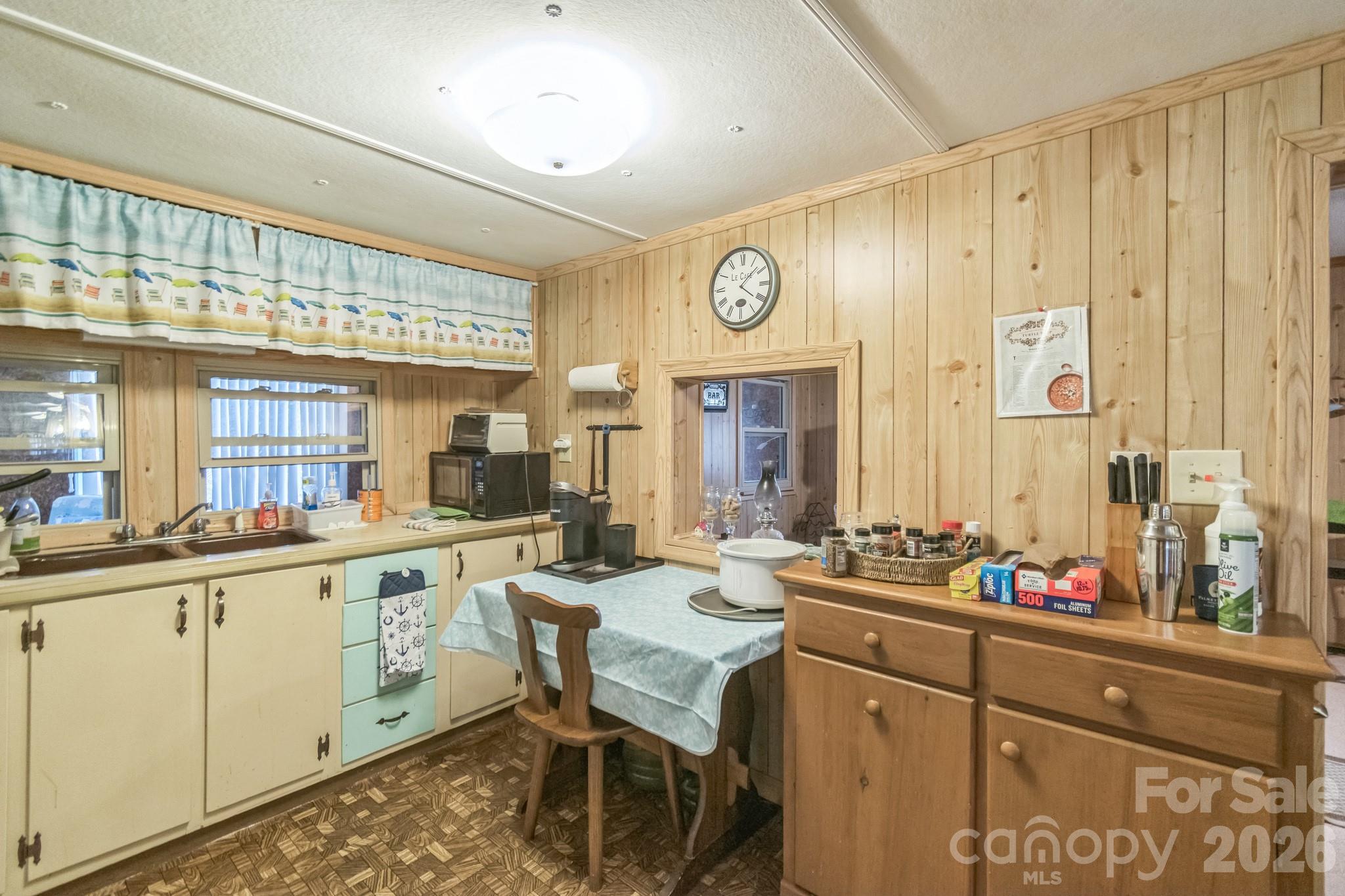 1645 Rolling Hills Road Property Photo 24
