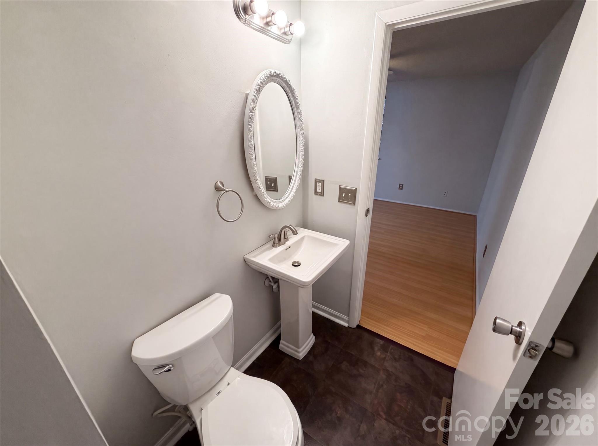 1500 Waybridge Lane 0 Property Photo 15