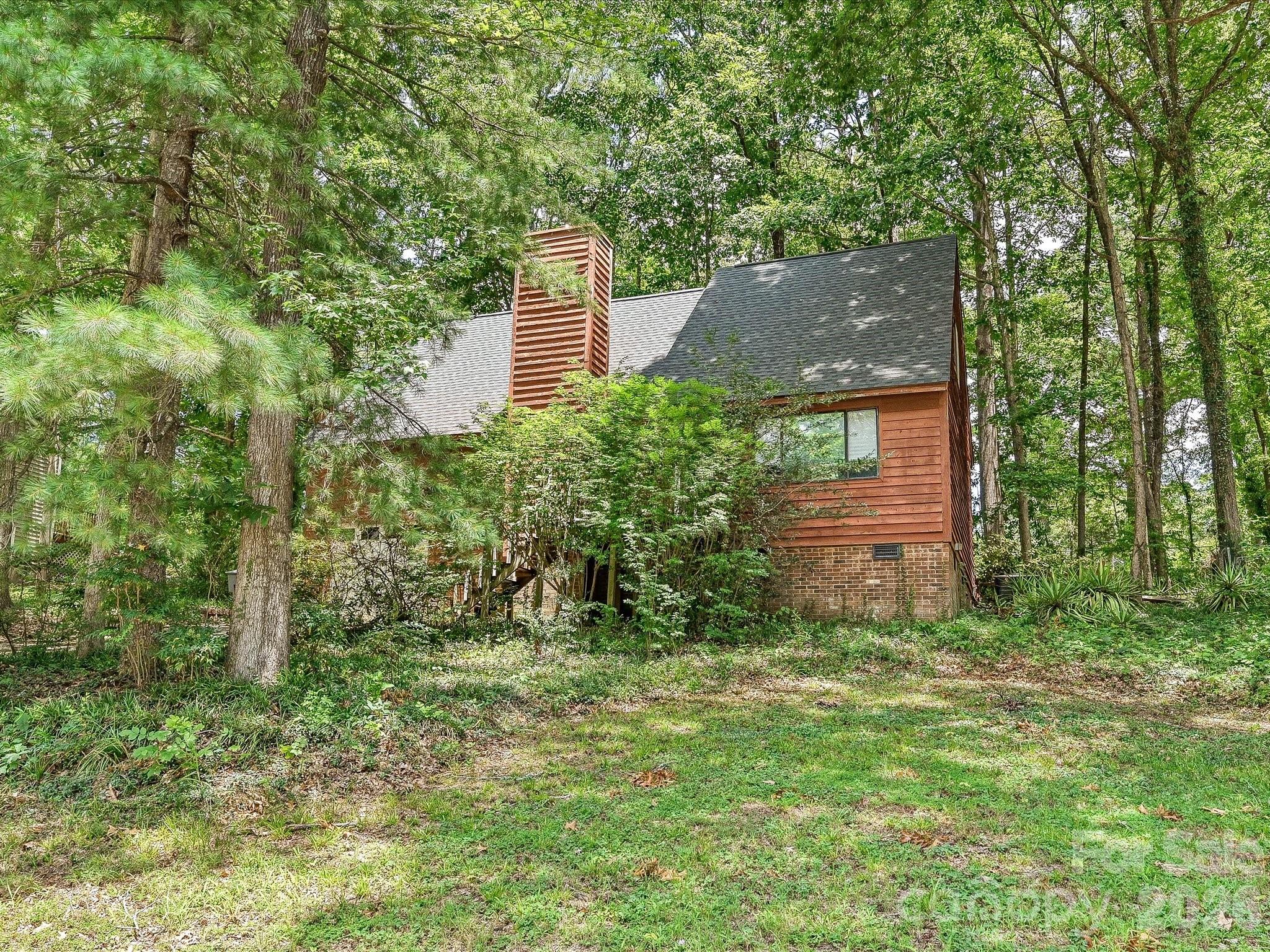 8401 Barncliff Road Property Photo 1