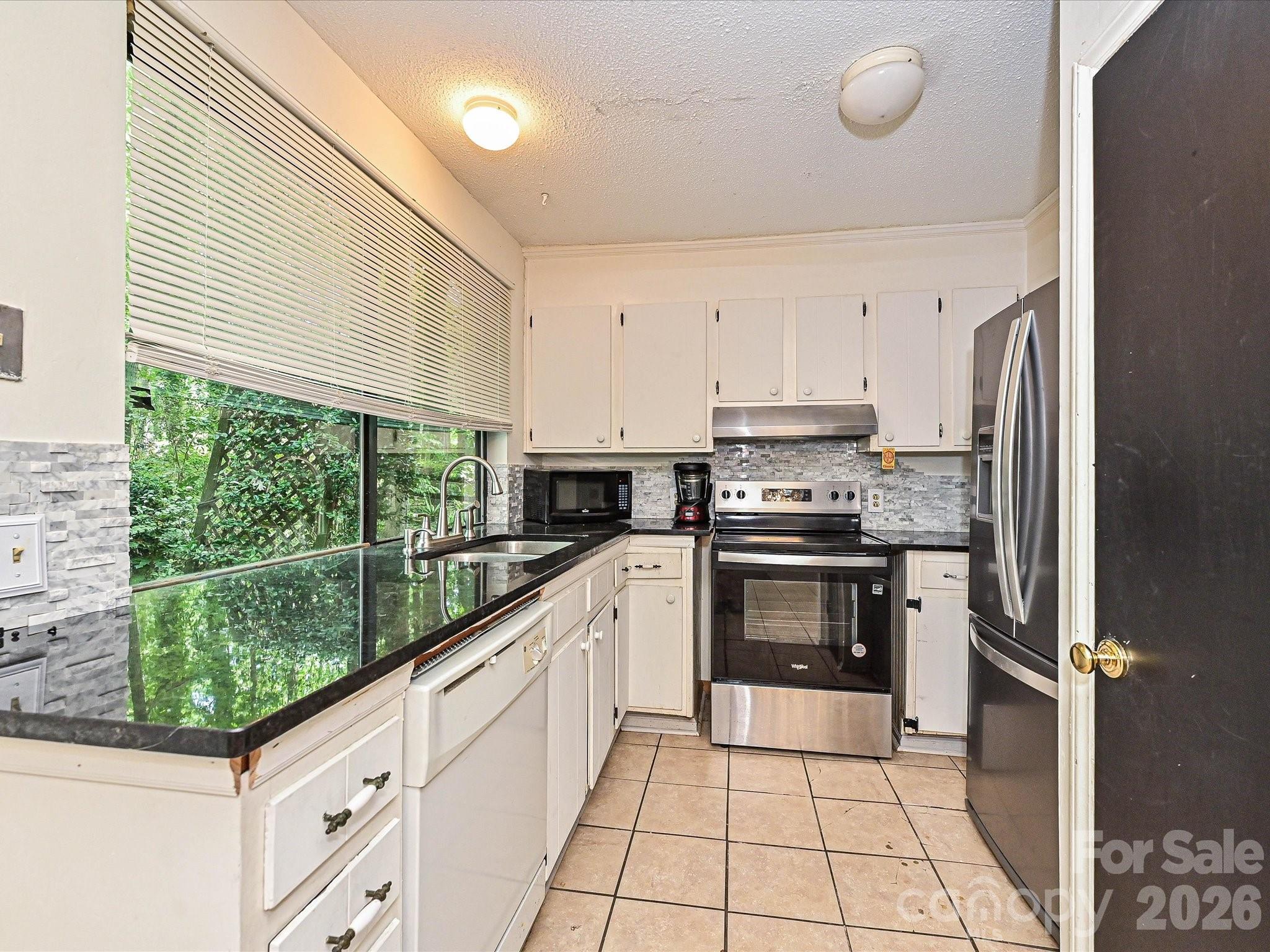 8401 Barncliff Road Property Photo 4