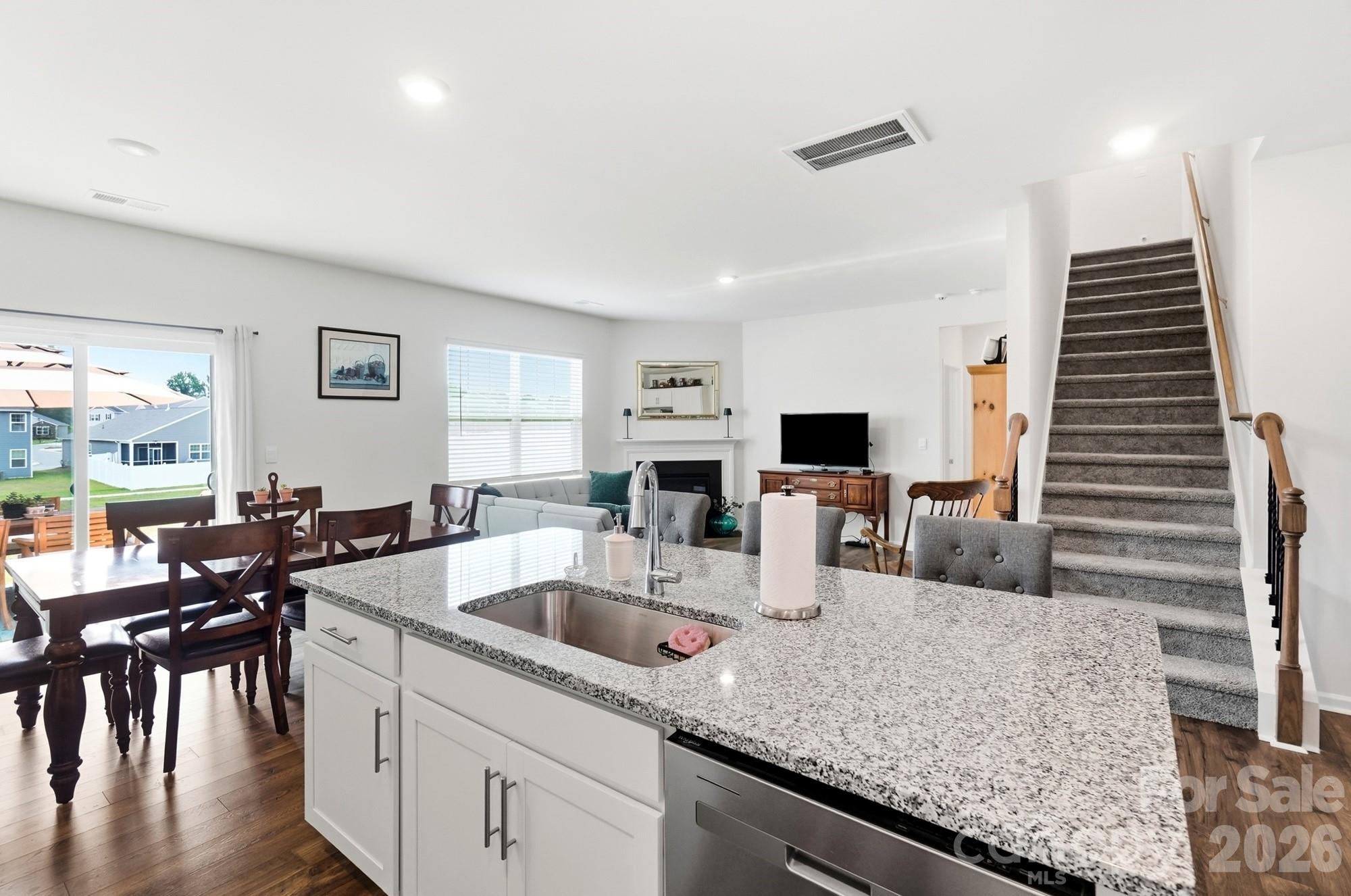 1937 Vanderlyn Street Property Photo 11