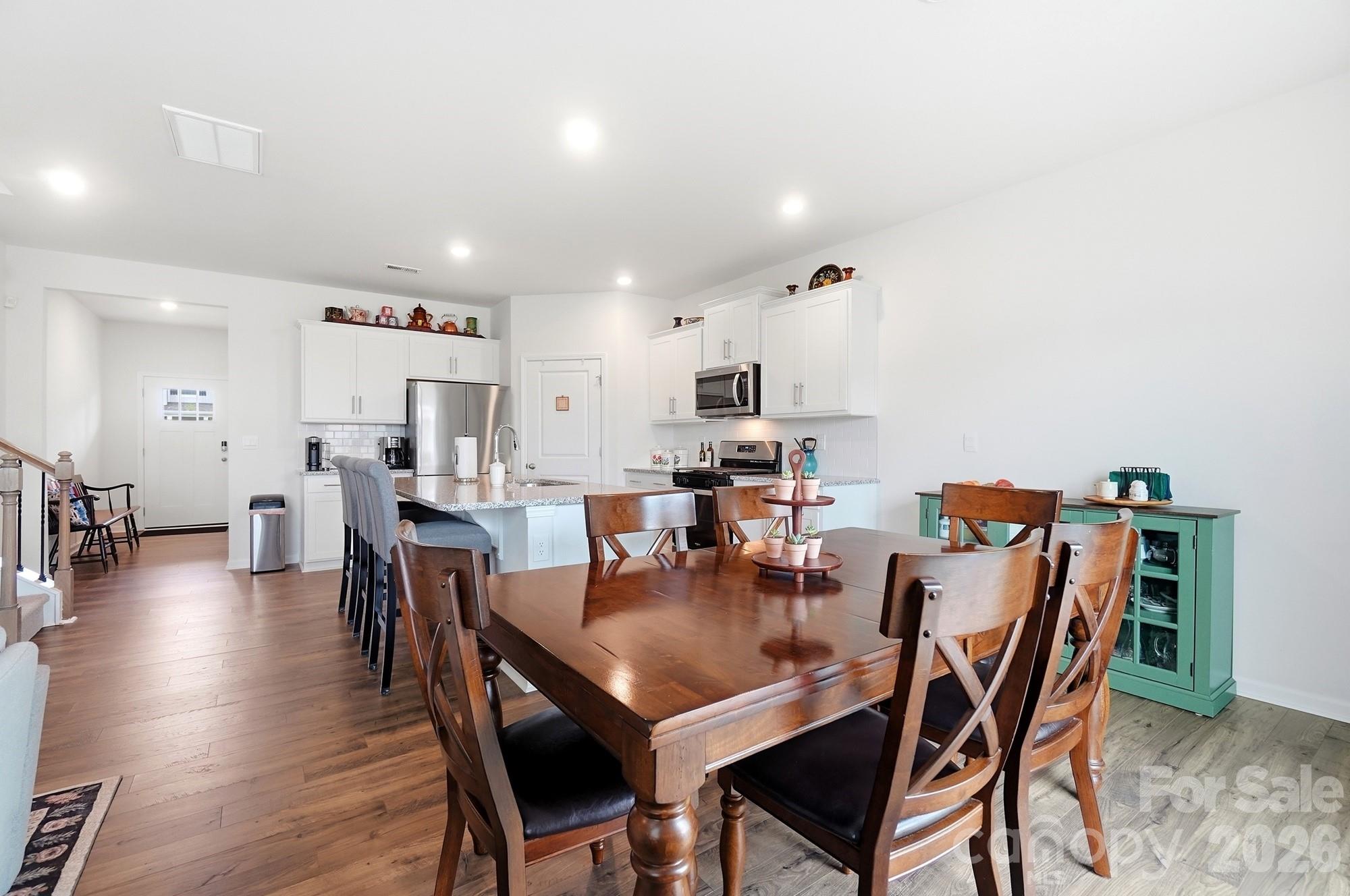 1937 Vanderlyn Street Property Photo 14