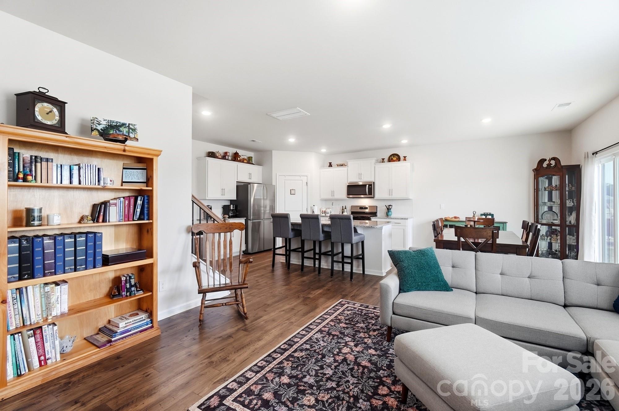 1937 Vanderlyn Street Property Photo 18