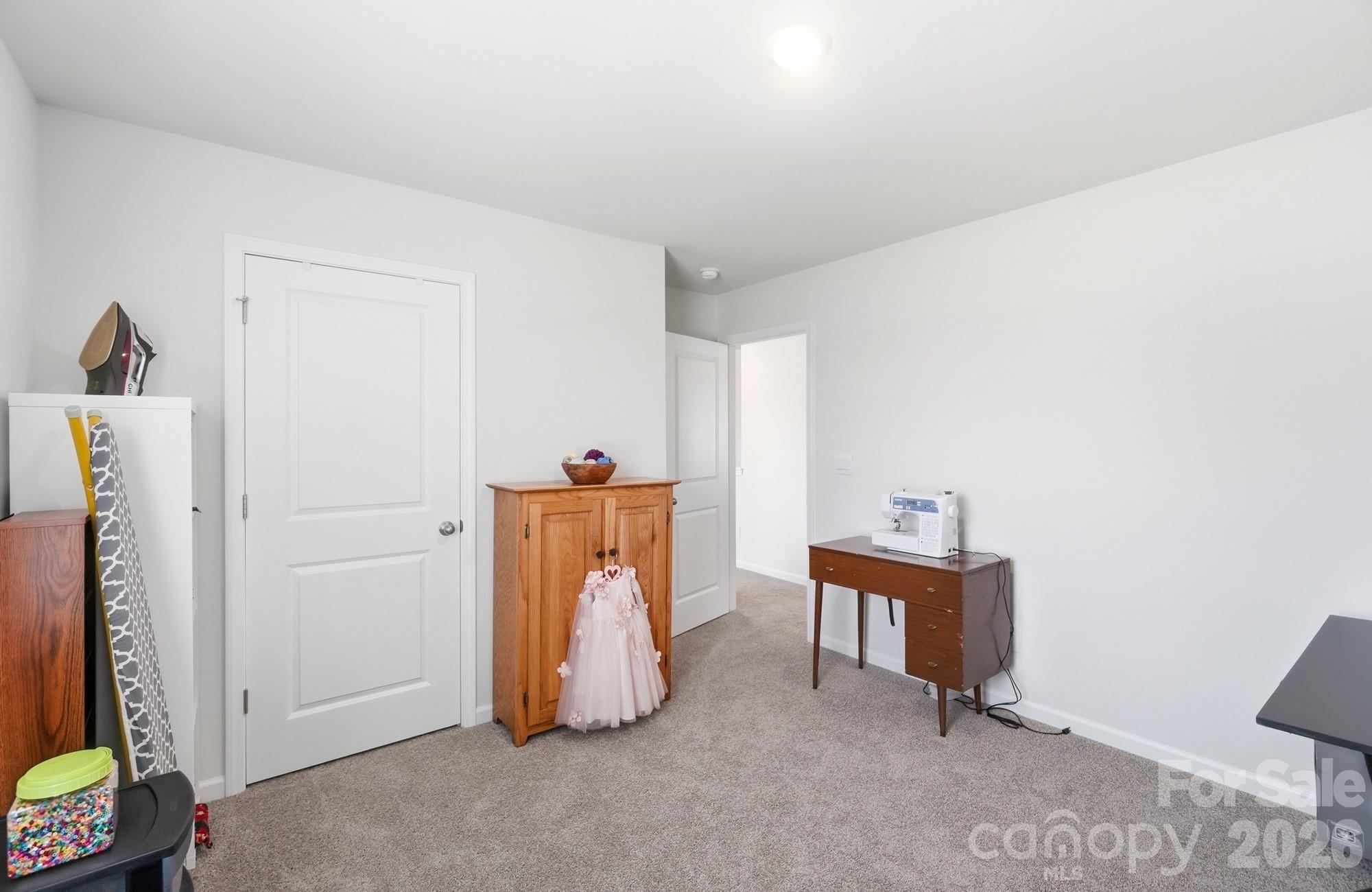 1937 Vanderlyn Street Property Photo 34