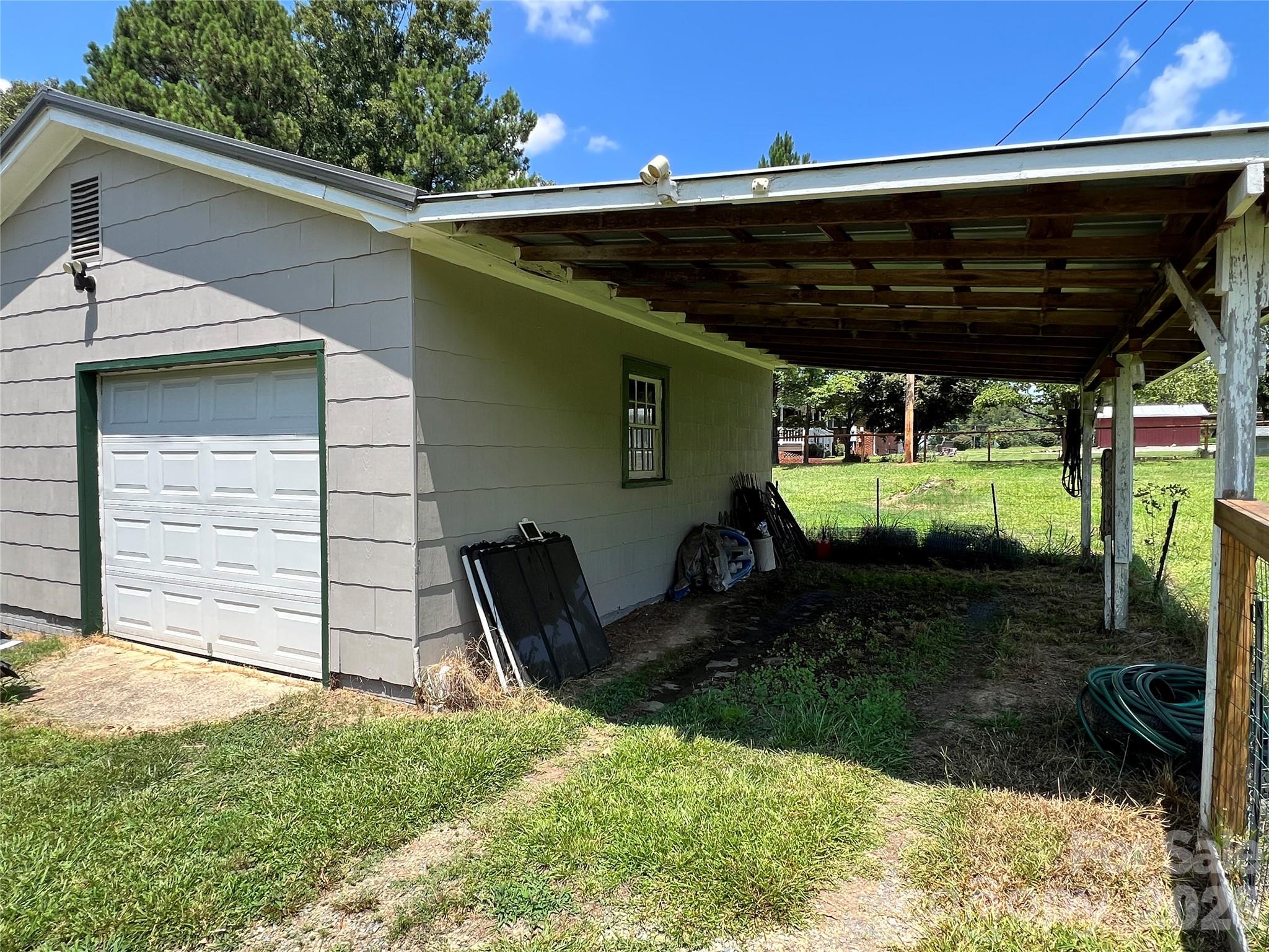 24520 Ridgecrest Road Property Photo 6