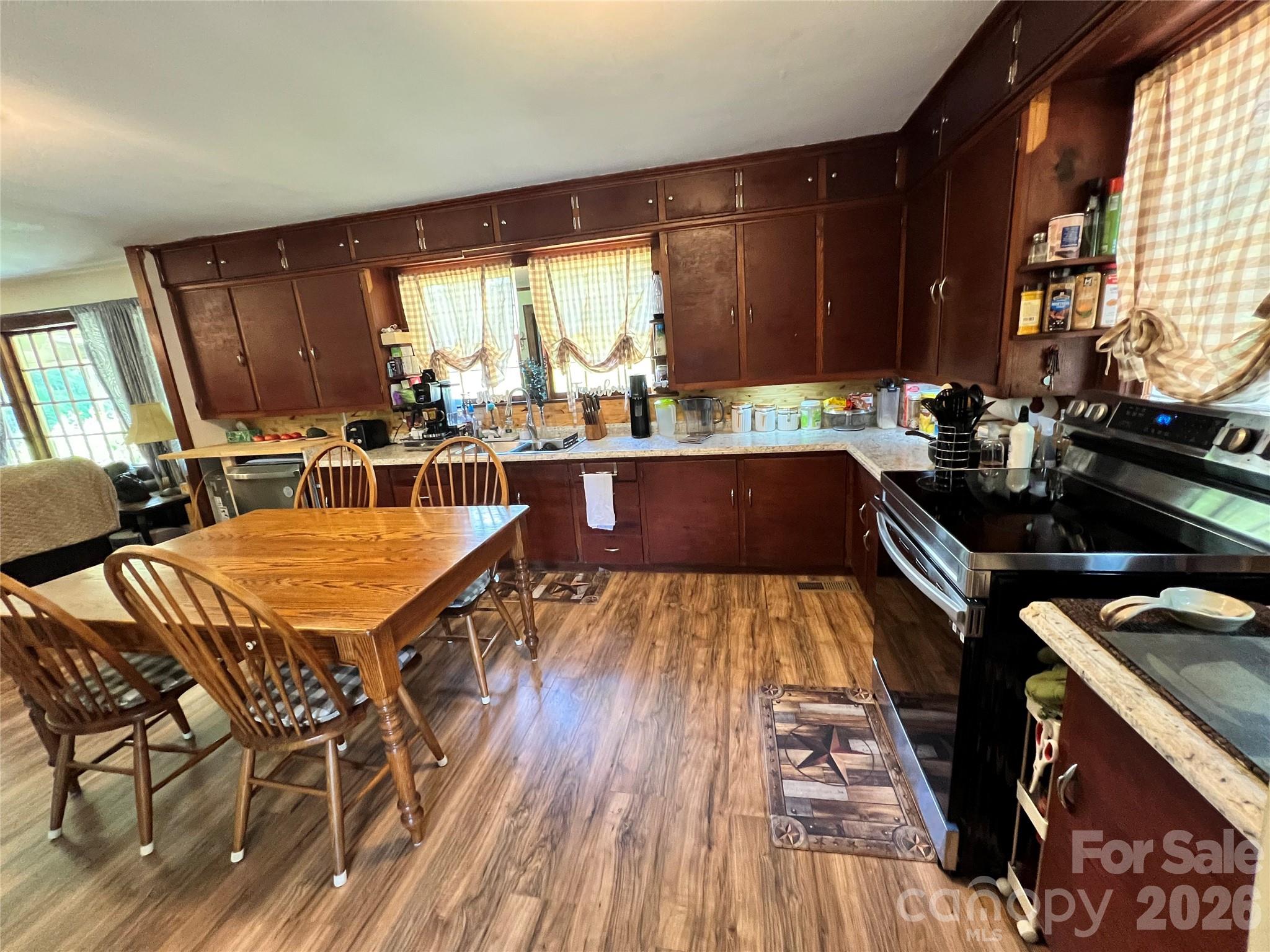 24520 Ridgecrest Road Property Photo 12