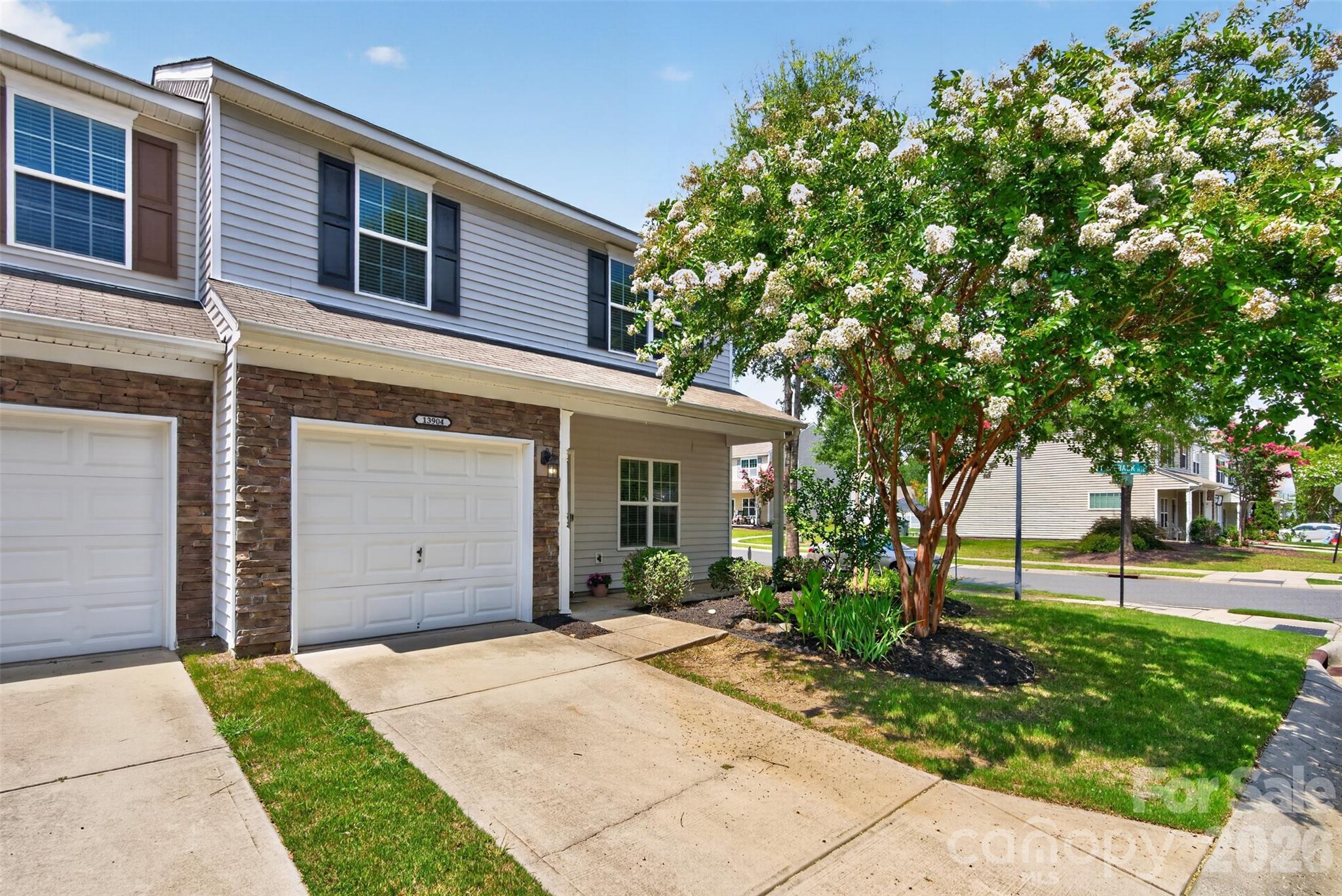 13904 Singleleaf Lane Property Photo 1