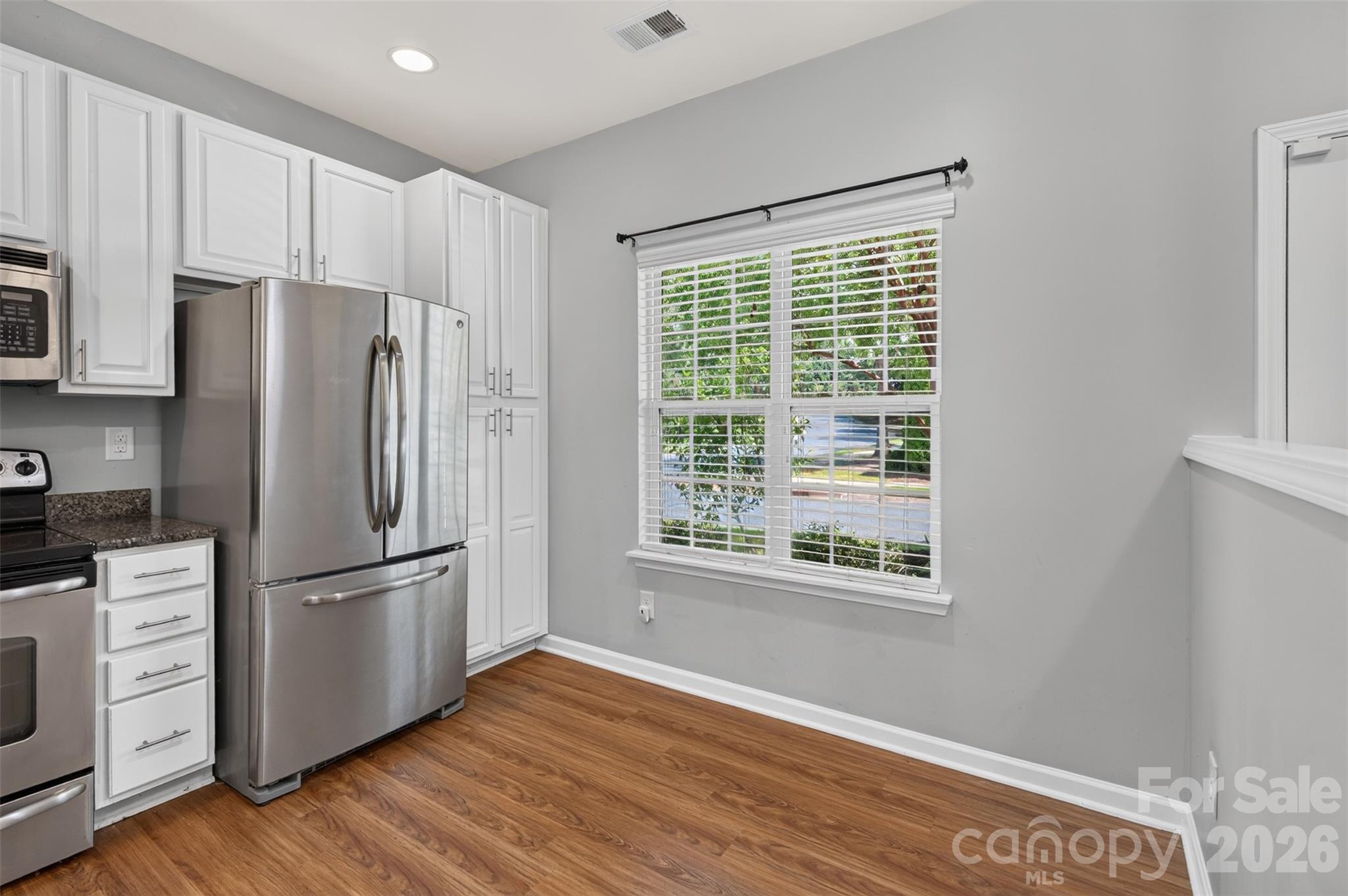 13904 Singleleaf Lane Property Photo 5