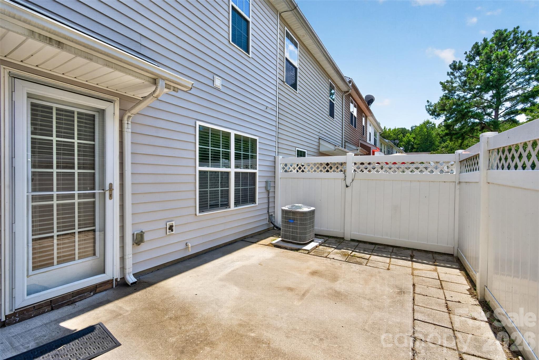 13904 Singleleaf Lane Property Photo 33