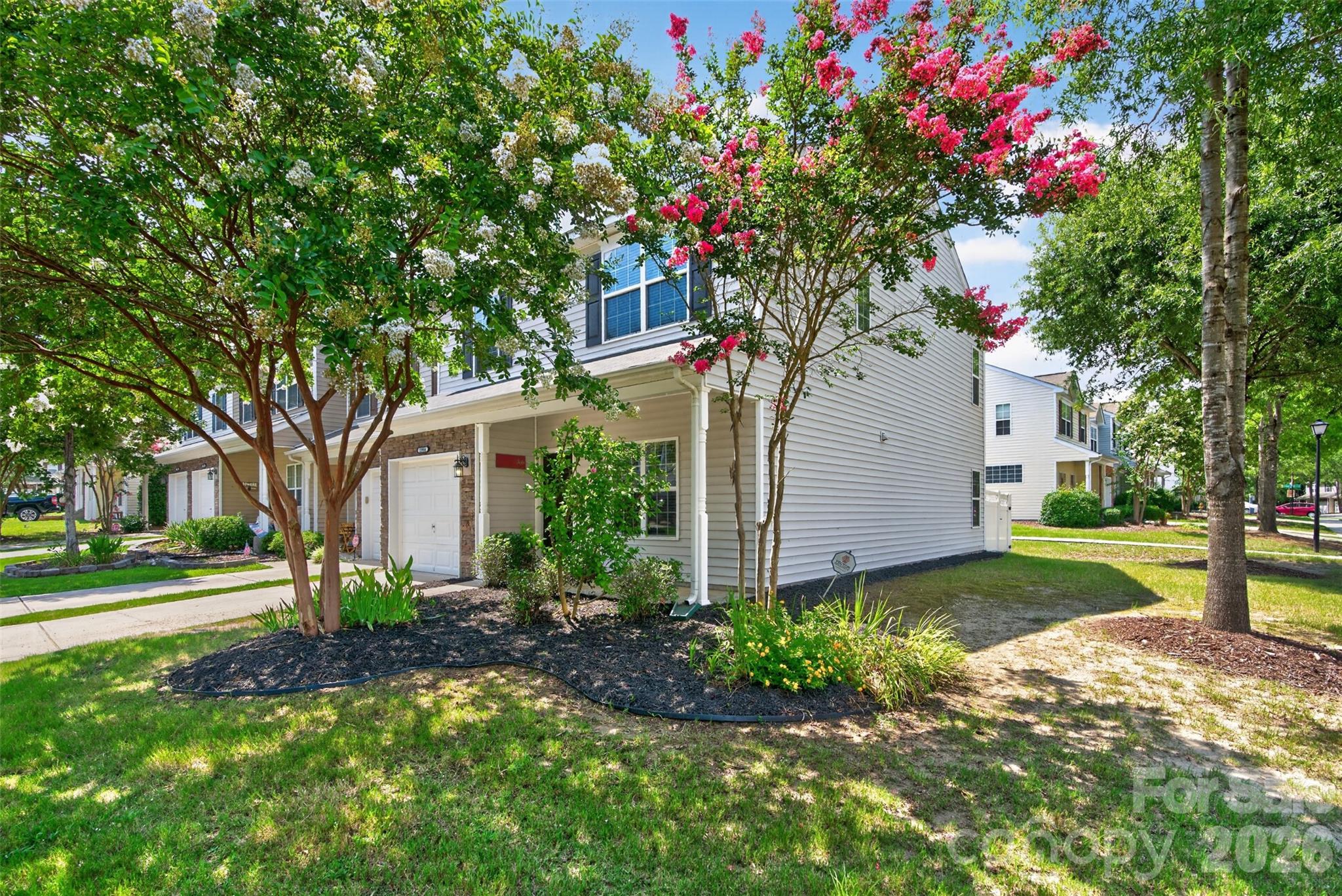 13904 Singleleaf Lane Property Photo 37