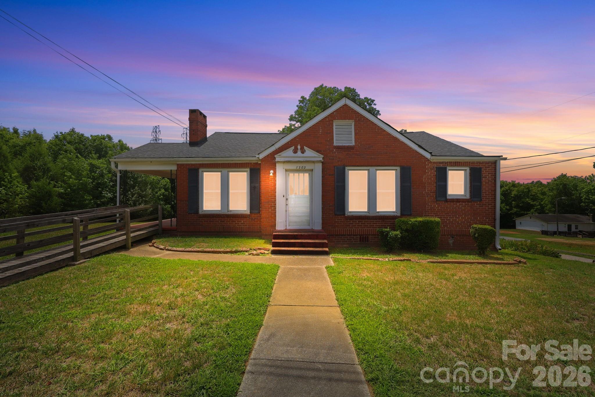 1303 Bringle Ferry Road Property Photo 1