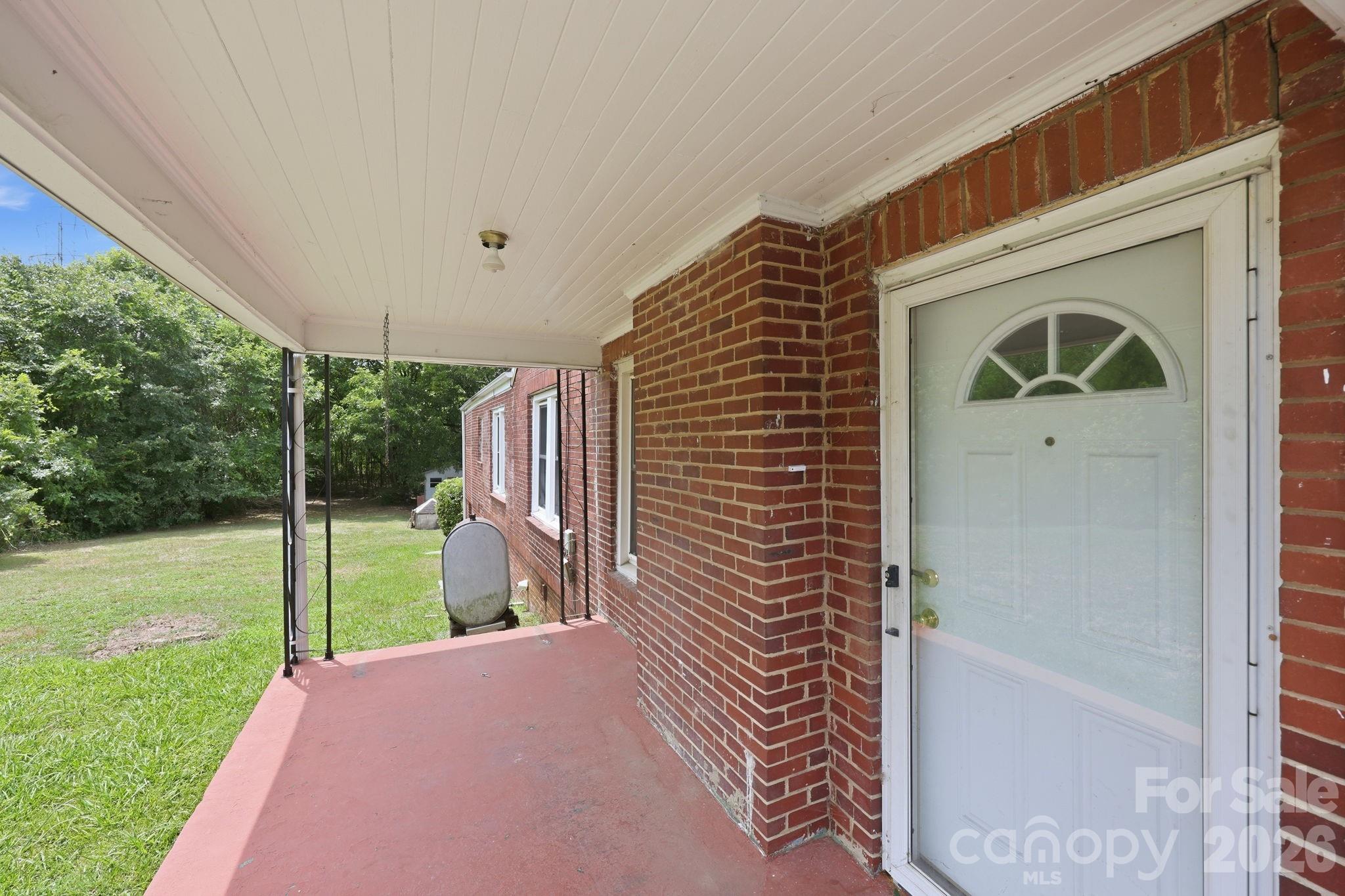 1303 Bringle Ferry Road Property Photo 4