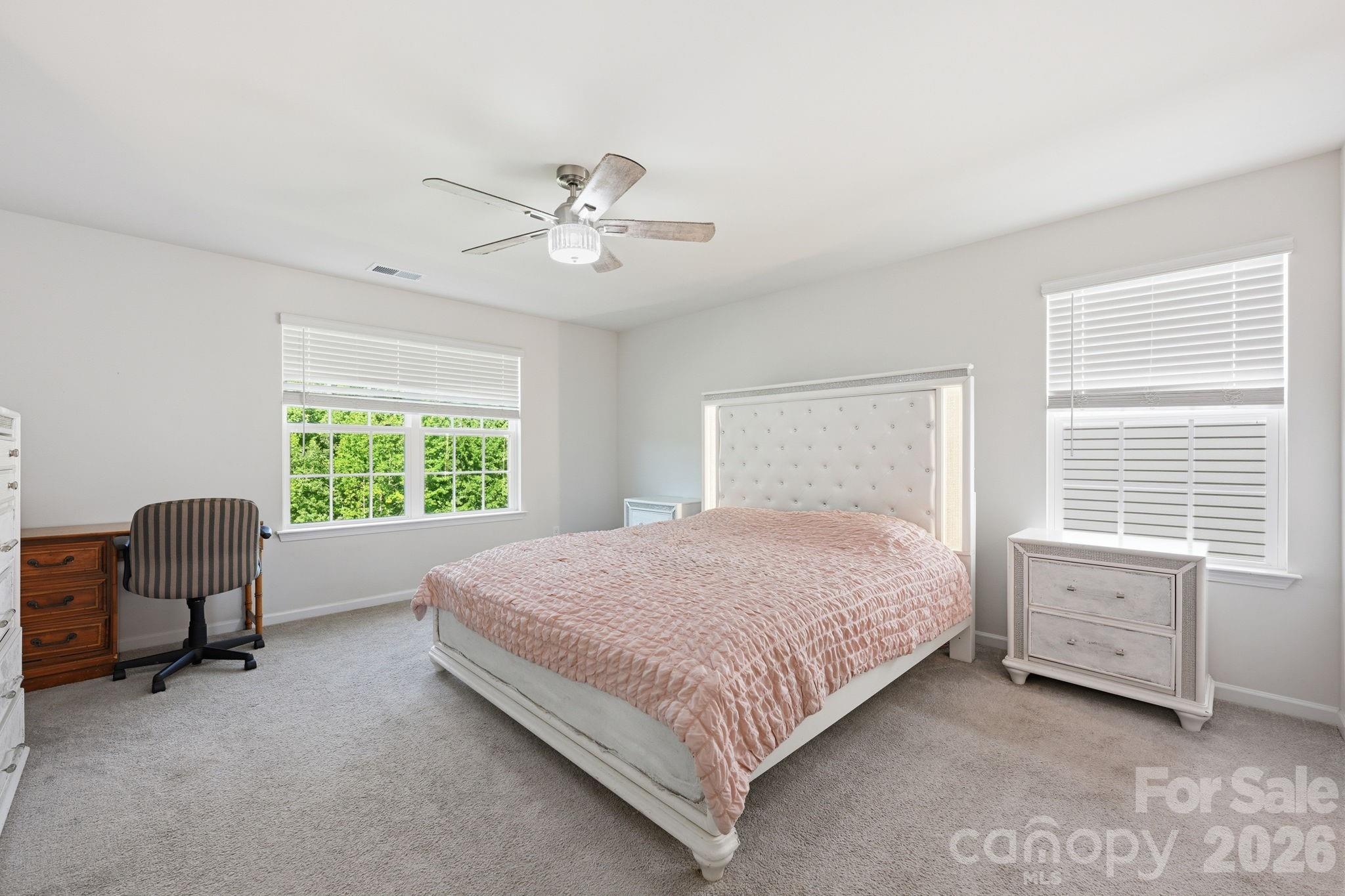 328 Kennerly Center Drive Property Photo 18
