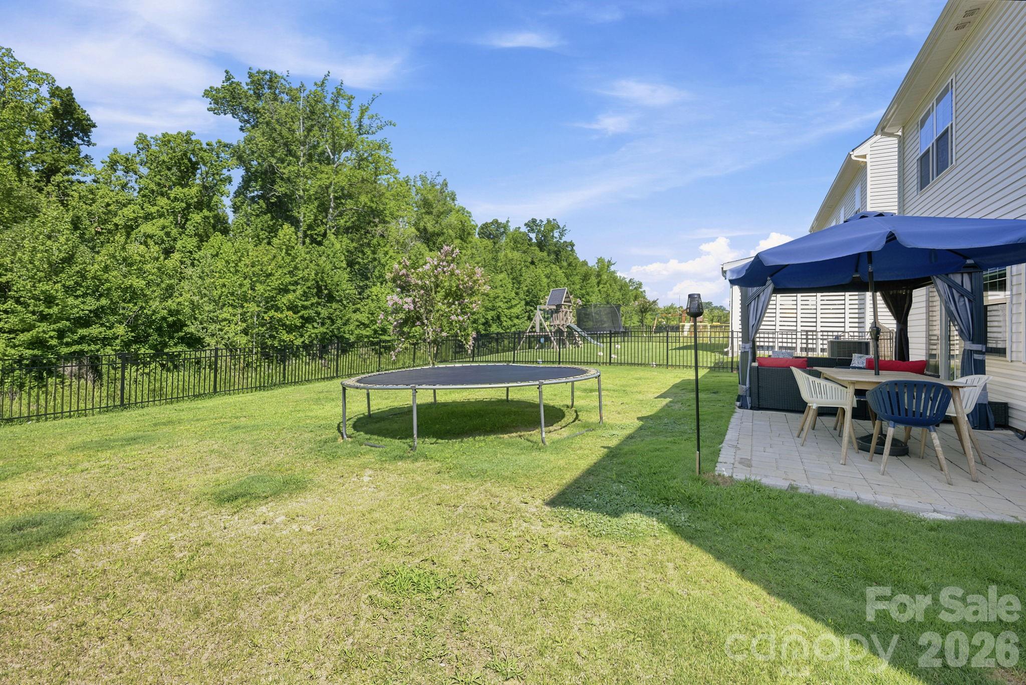 328 Kennerly Center Drive Property Photo 35