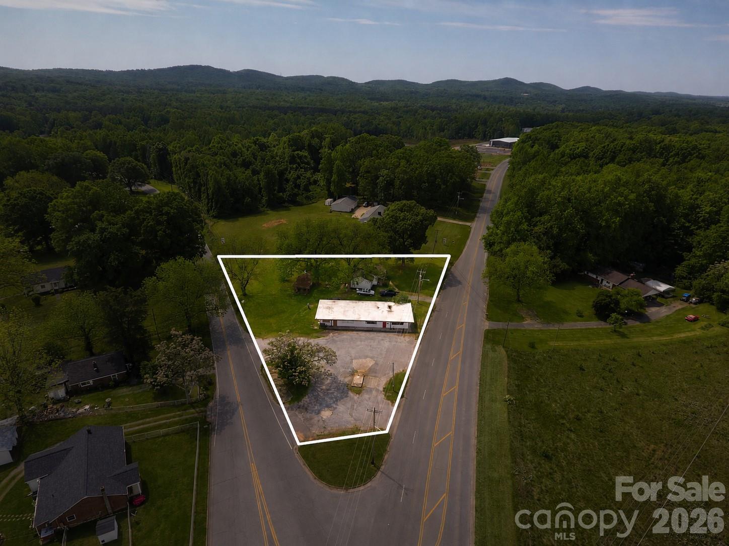 1003 York Road Property Photo 2