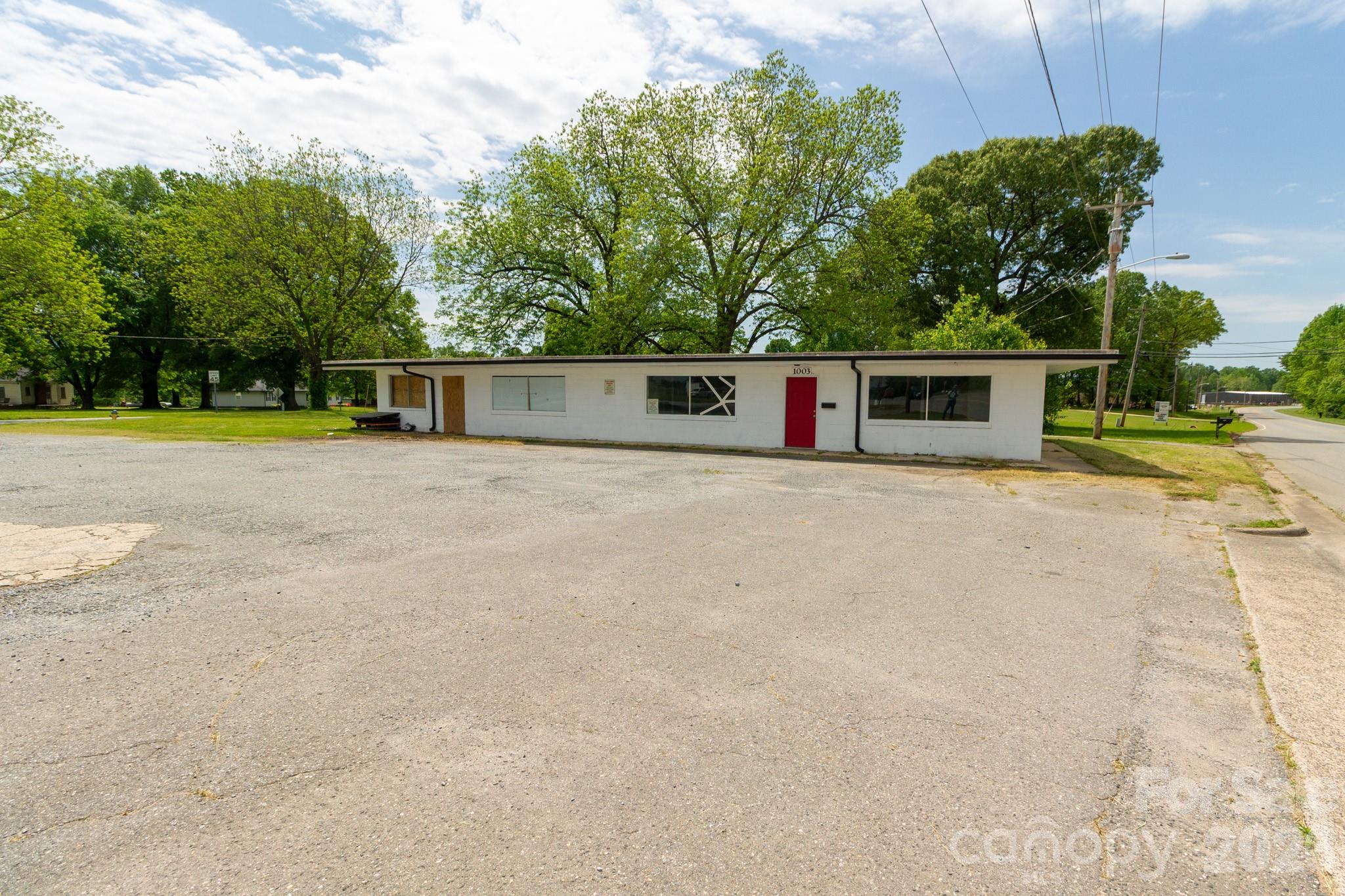 1003 York Road Property Photo 7