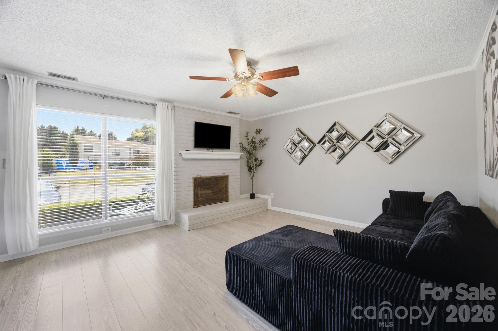 11002 Carmel Crossing Road Property Photo 7