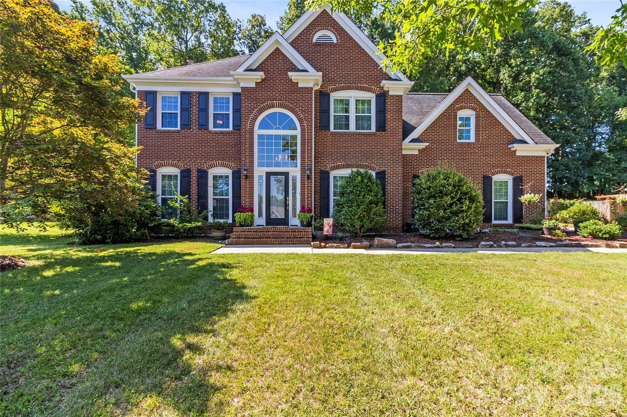 635 Highland Ridge Road Property Photo 1