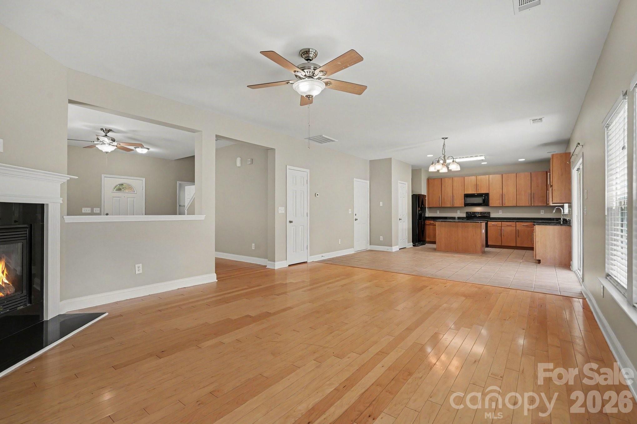 9228 Seamill Road Property Photo 9