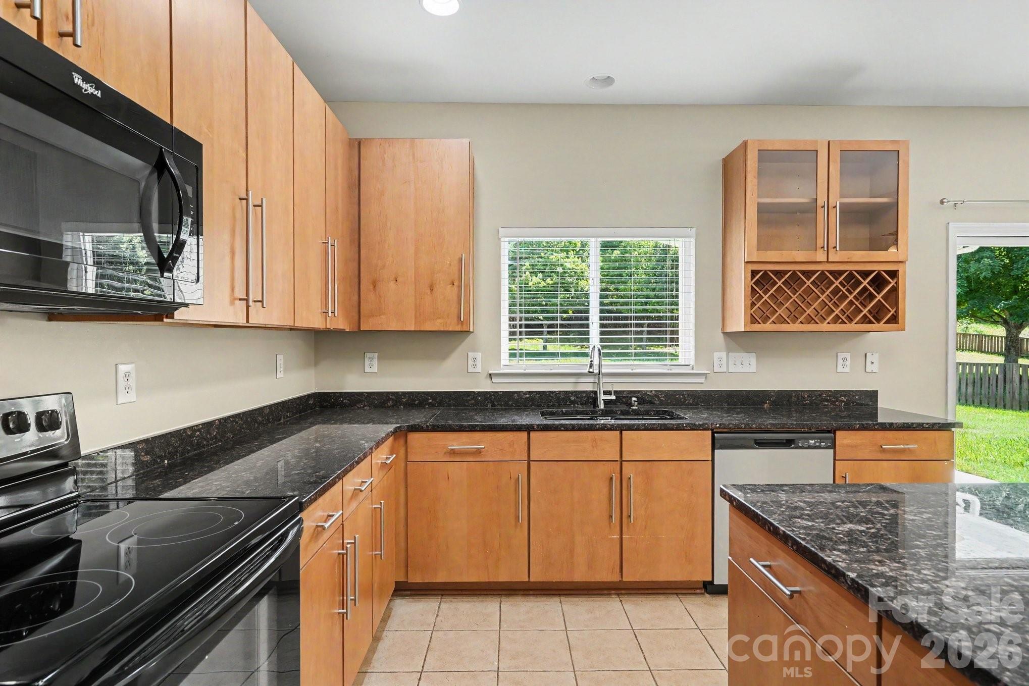 9228 Seamill Road Property Photo 14
