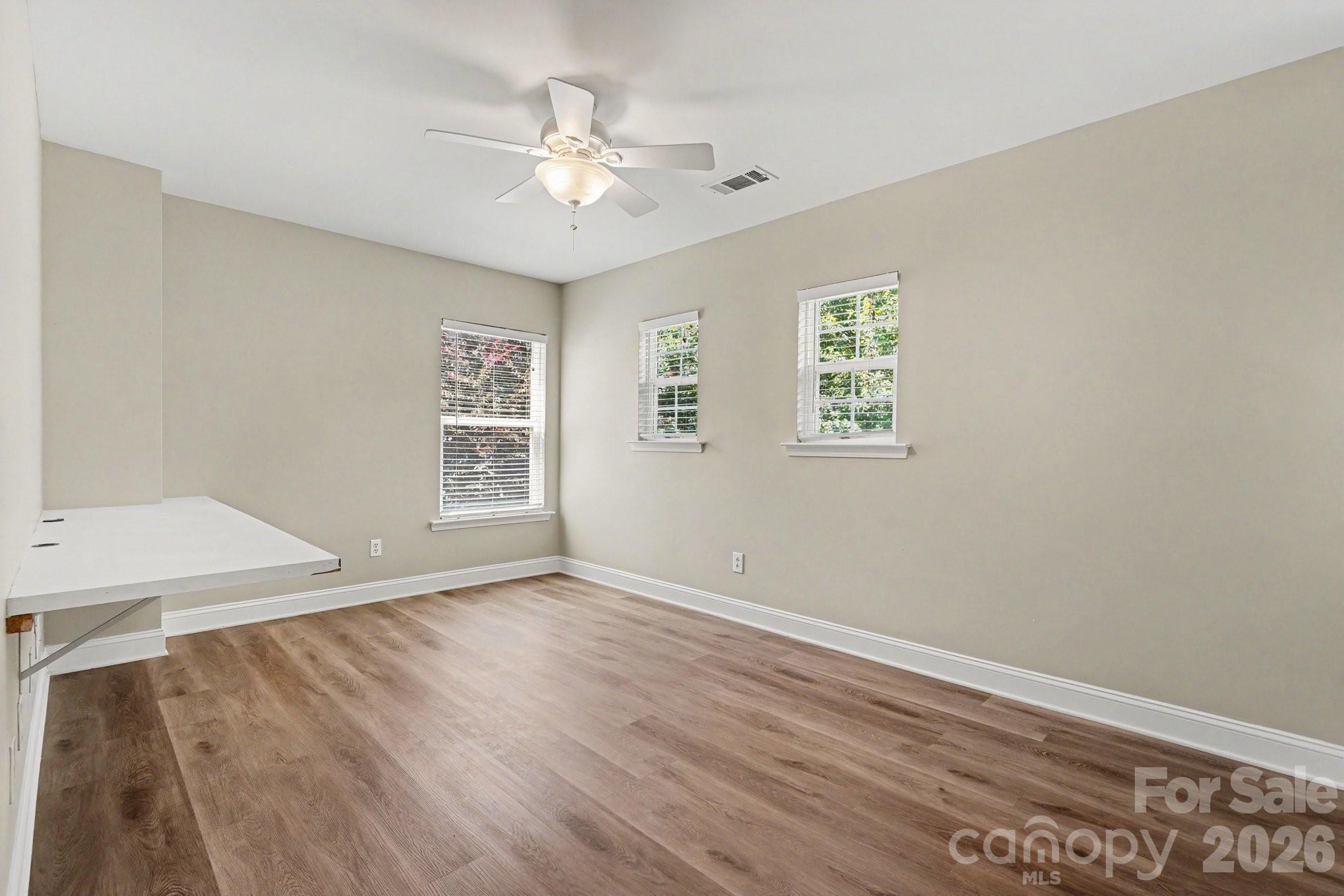 9228 Seamill Road Property Photo 23