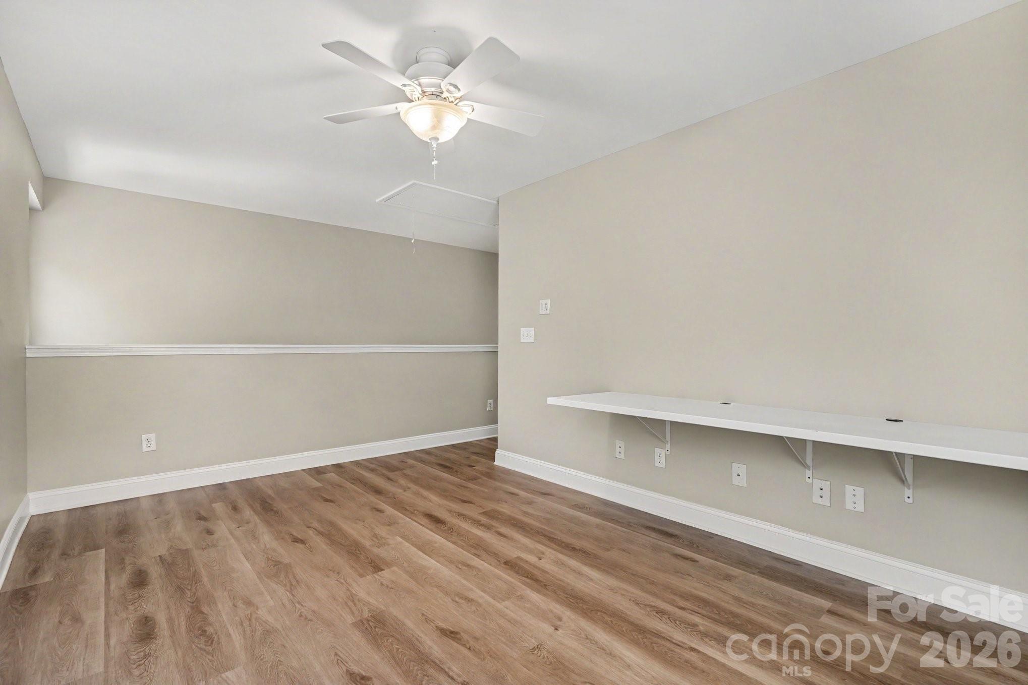9228 Seamill Road Property Photo 25