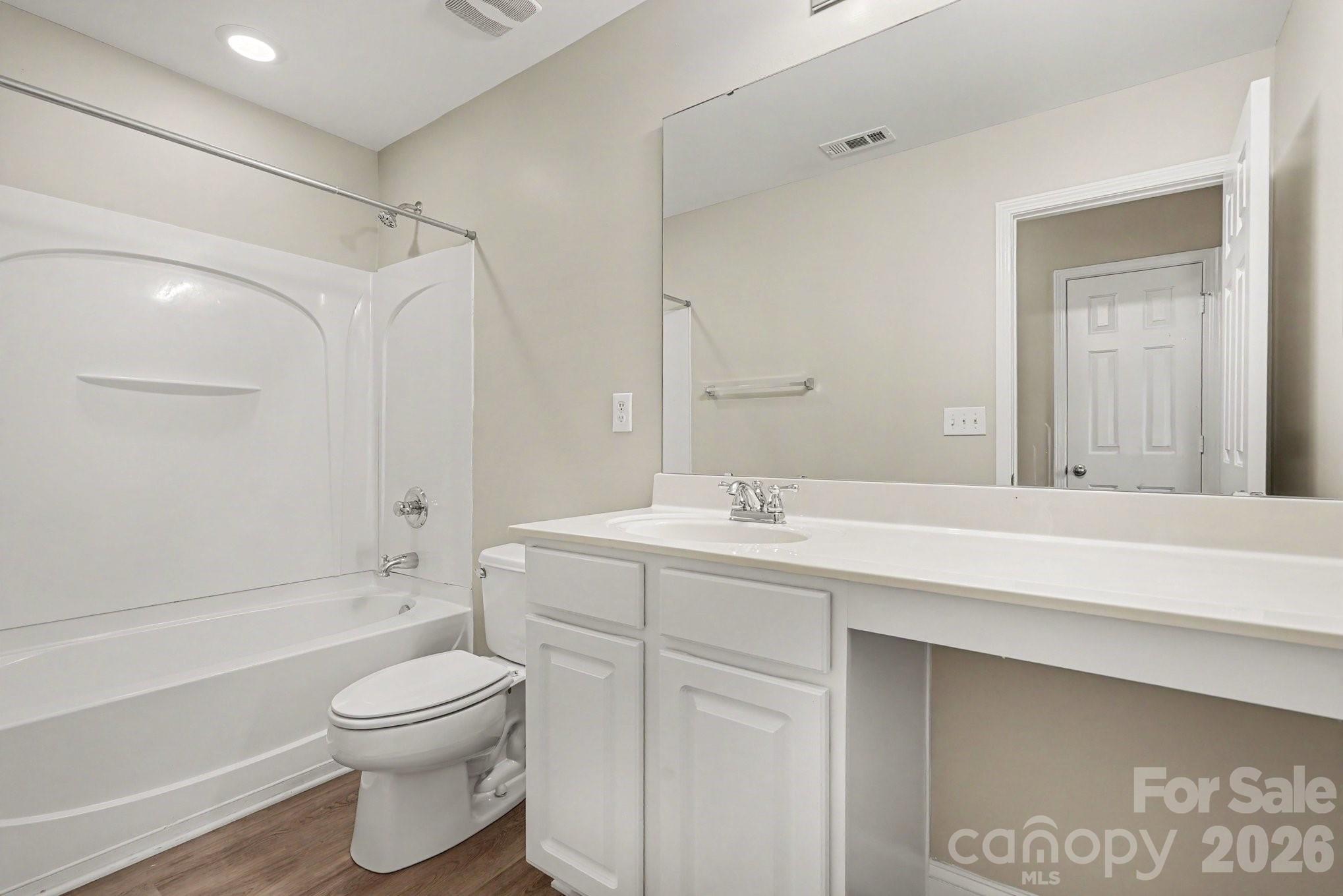 9228 Seamill Road Property Photo 26