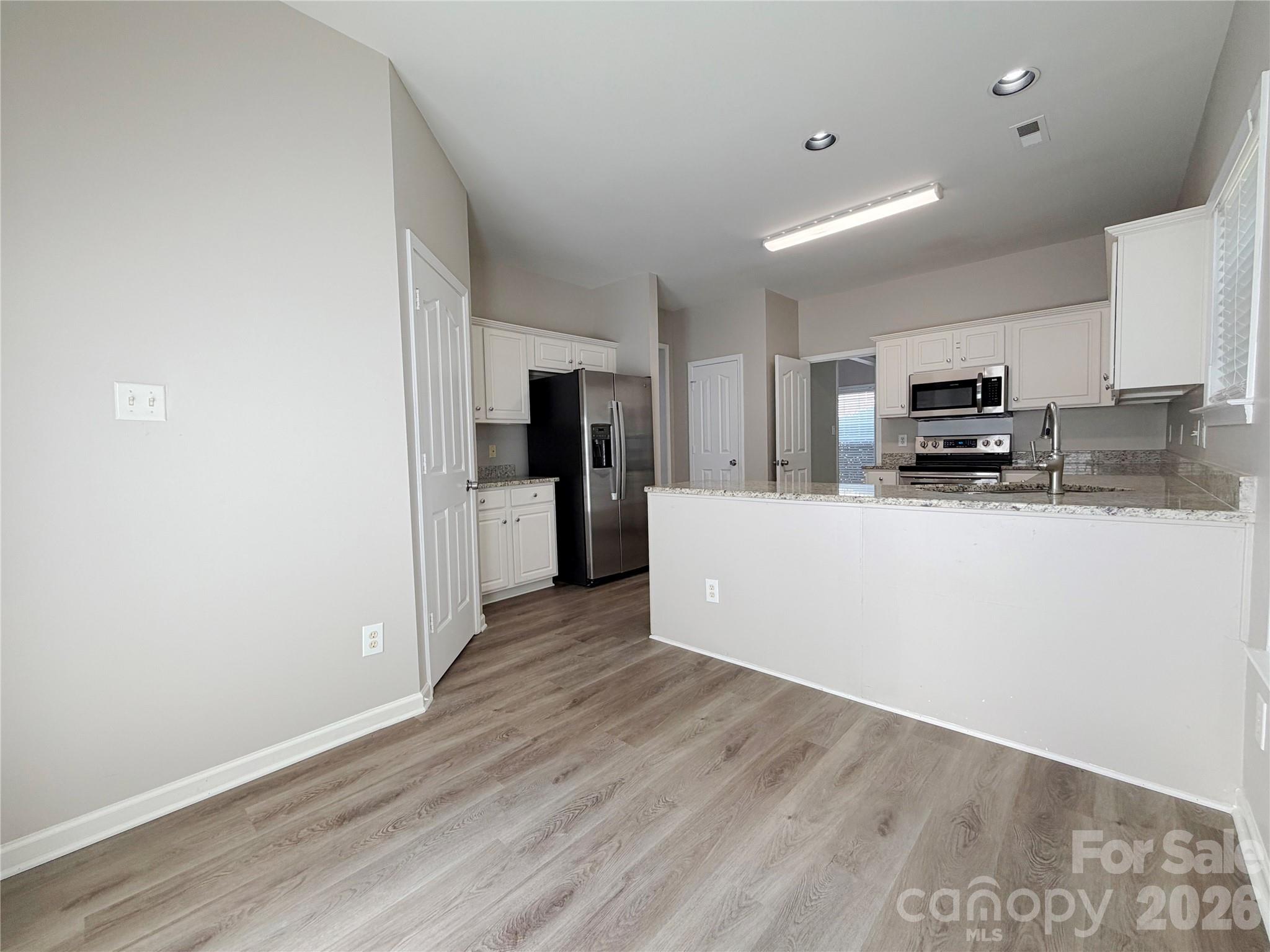 15035 Annan Court Property Photo 9