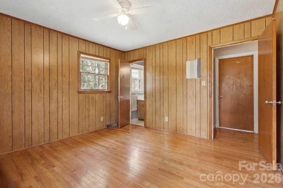 990 Colonial Drive Property Photo 15