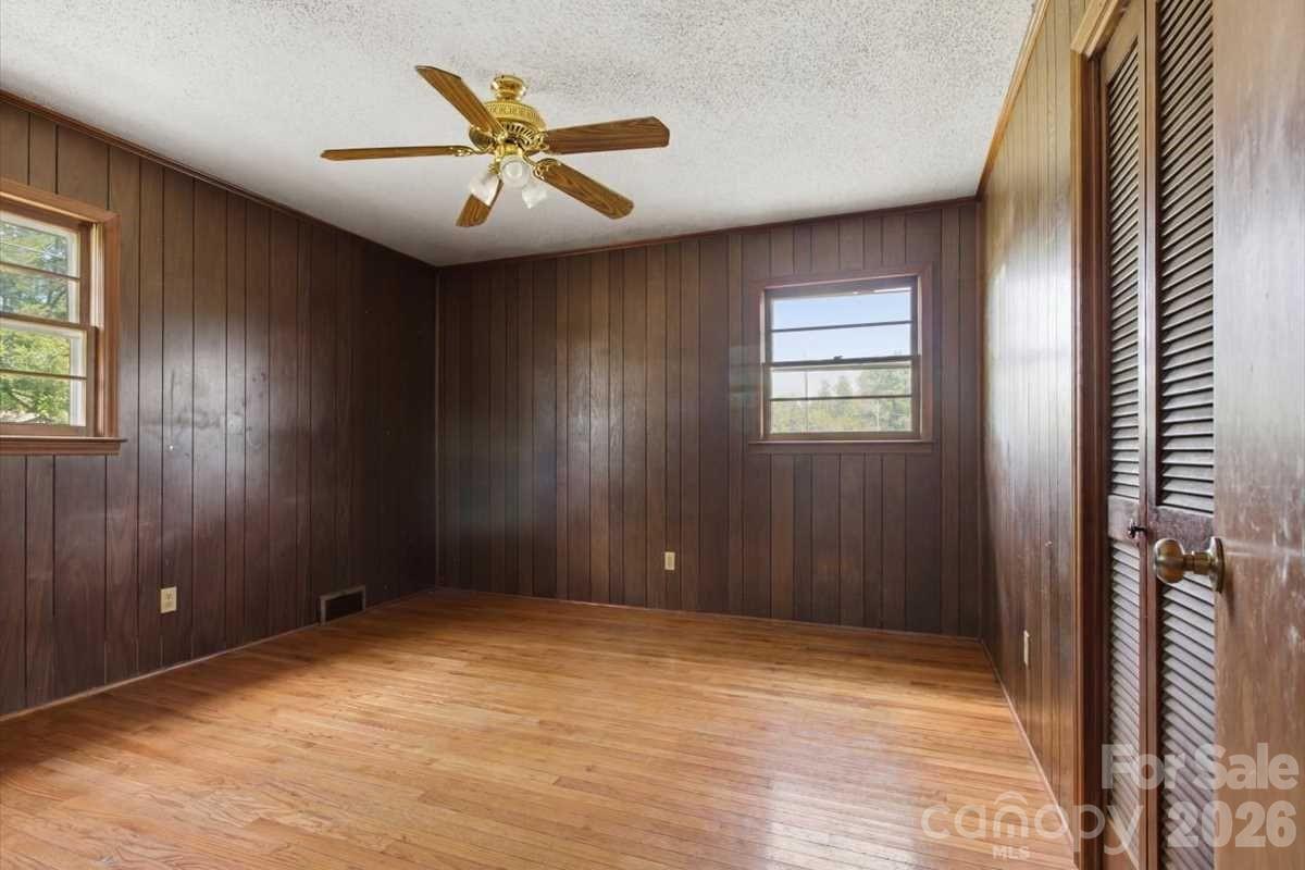 990 Colonial Drive Property Photo 17