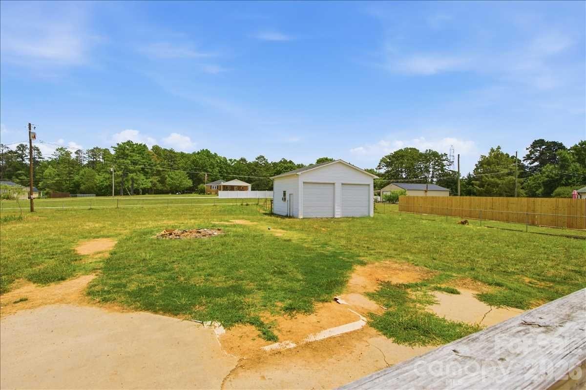 990 Colonial Drive Property Photo 20