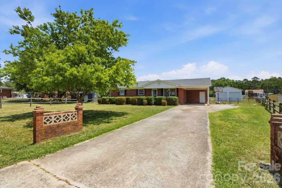 990 Colonial Drive Property Photo 23