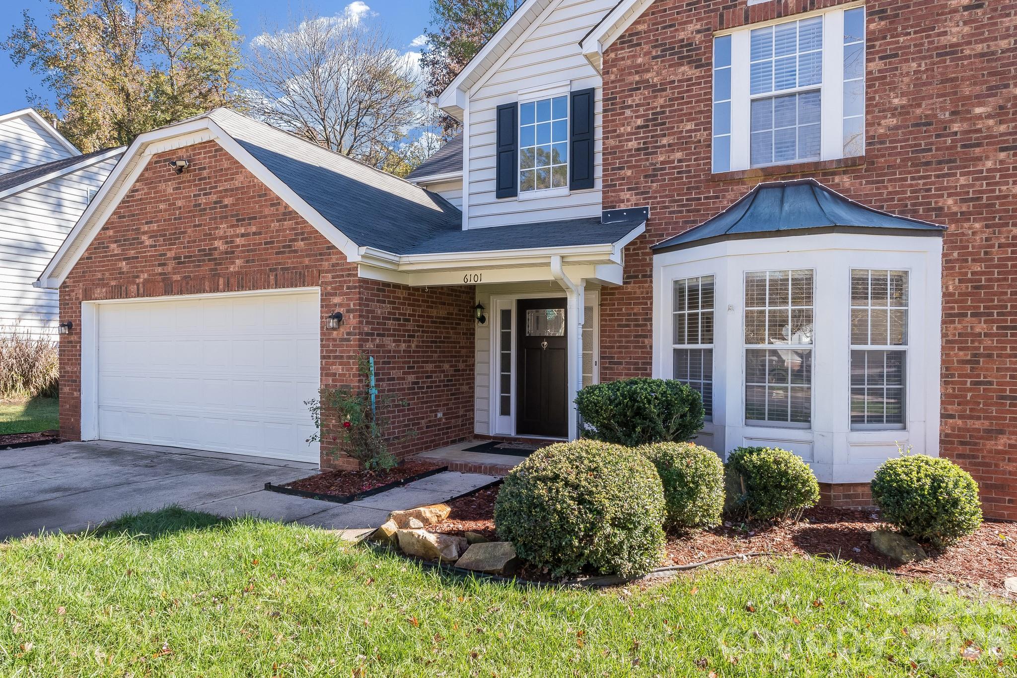 6101 Skyline Drive Property Photo 2