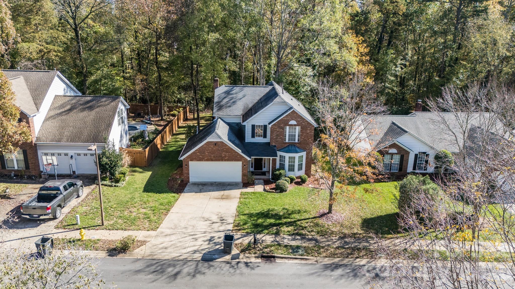 6101 Skyline Drive Property Photo 4
