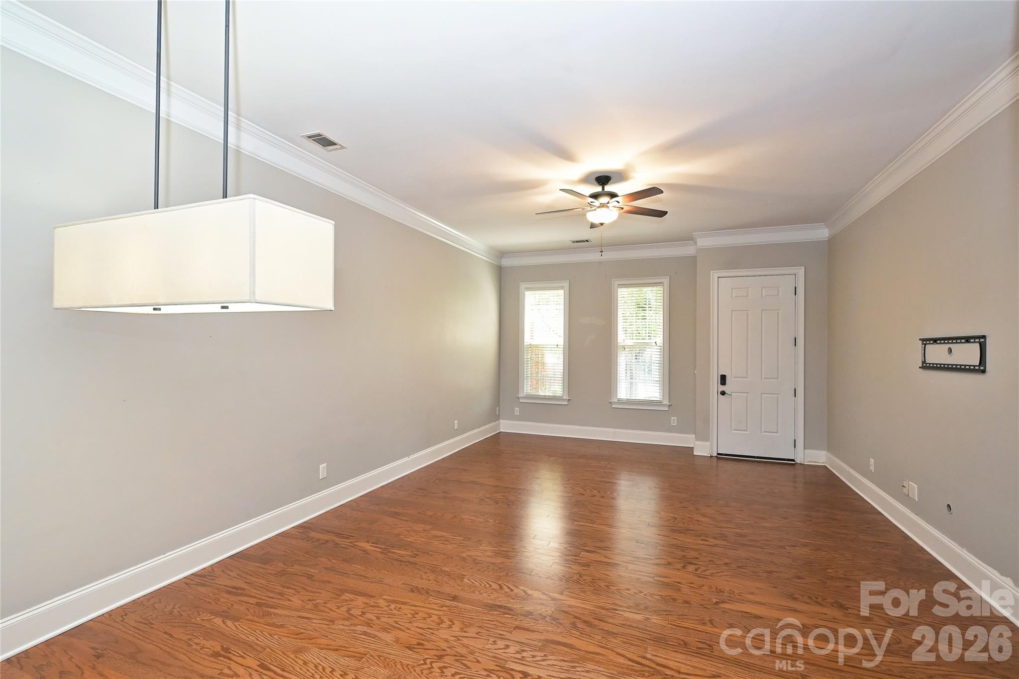 5732 Village Drive Property Photo 4