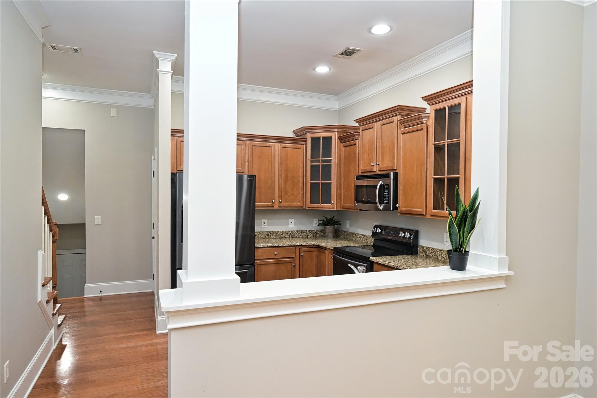 5732 Village Drive Property Photo 9
