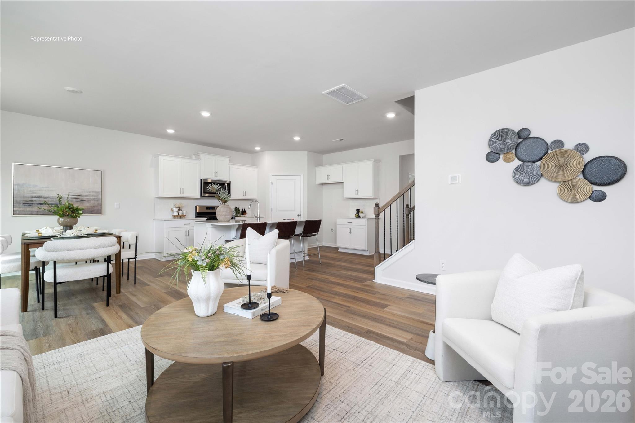 2027 Moorside Court Property Photo 14