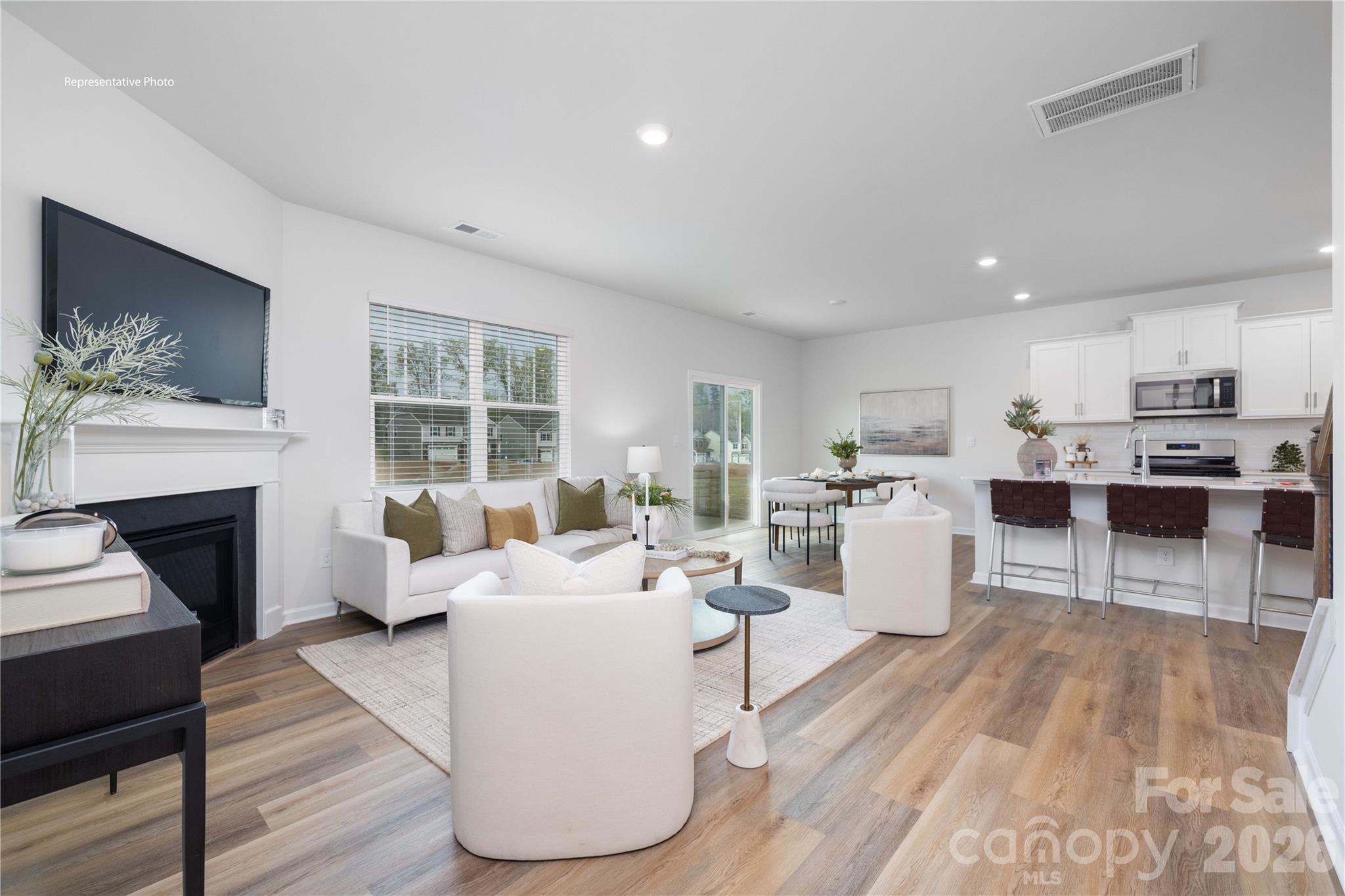 2027 Moorside Court Property Photo 15