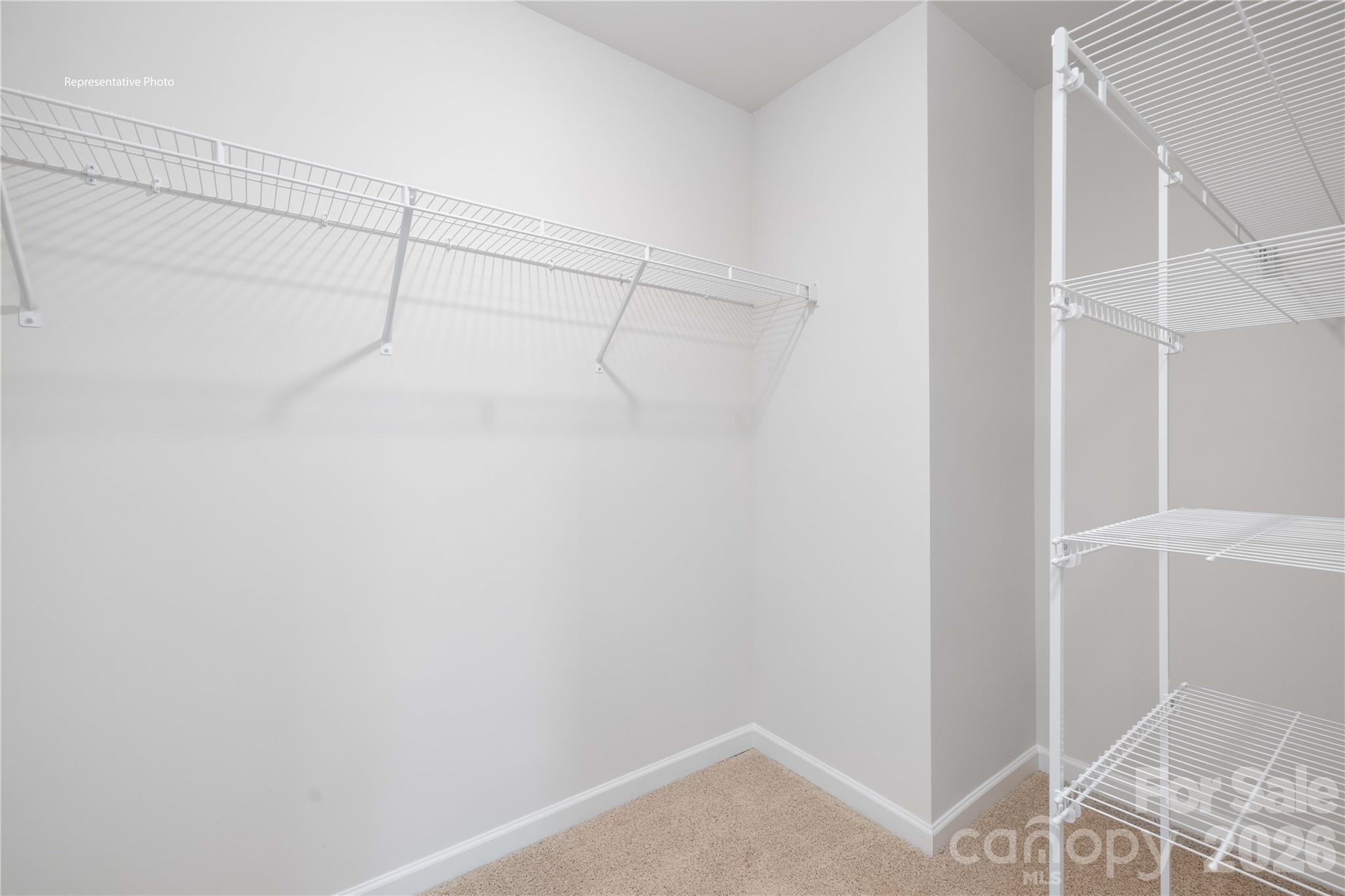 2027 Moorside Court Property Photo 24