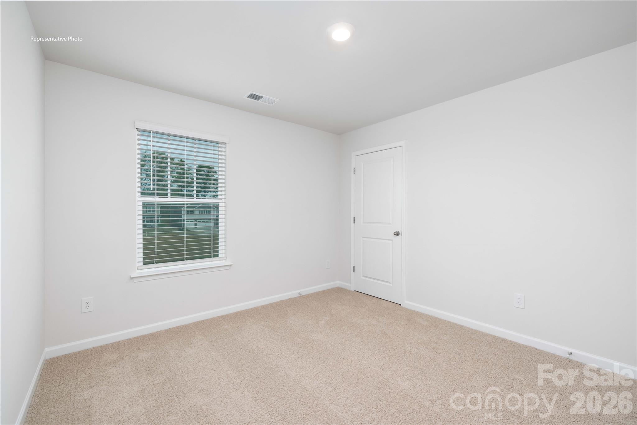 2027 Moorside Court Property Photo 25