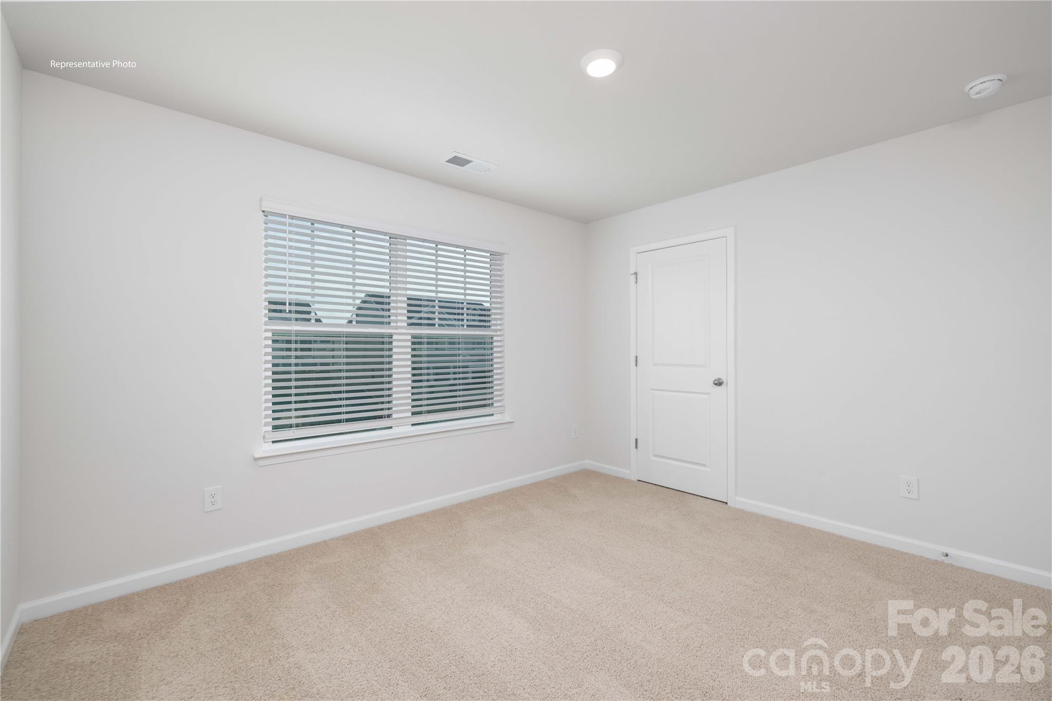 2027 Moorside Court Property Photo 29