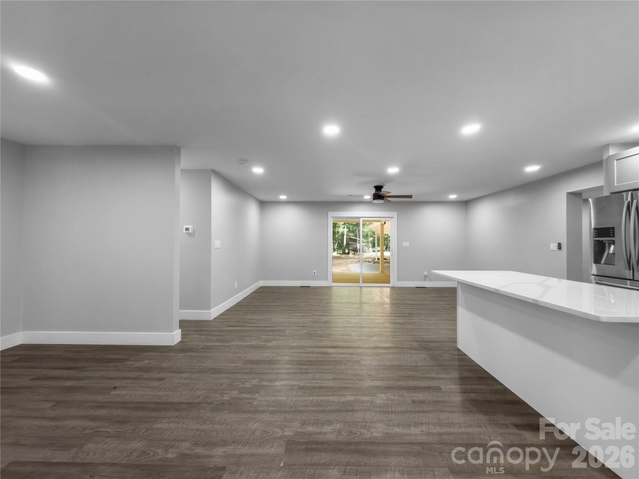 2117 Emma Circle Property Photo 6