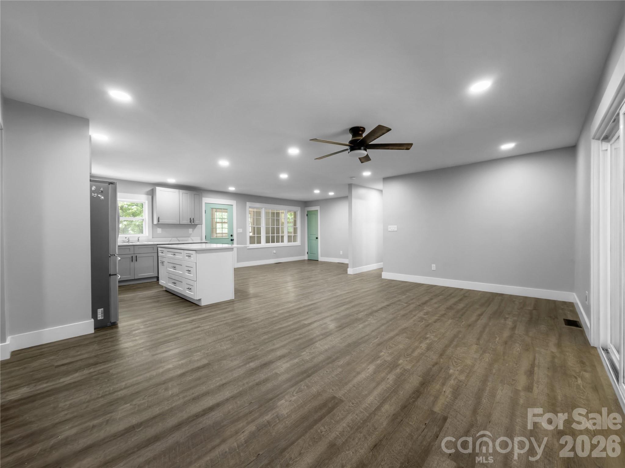 2117 Emma Circle Property Photo 8
