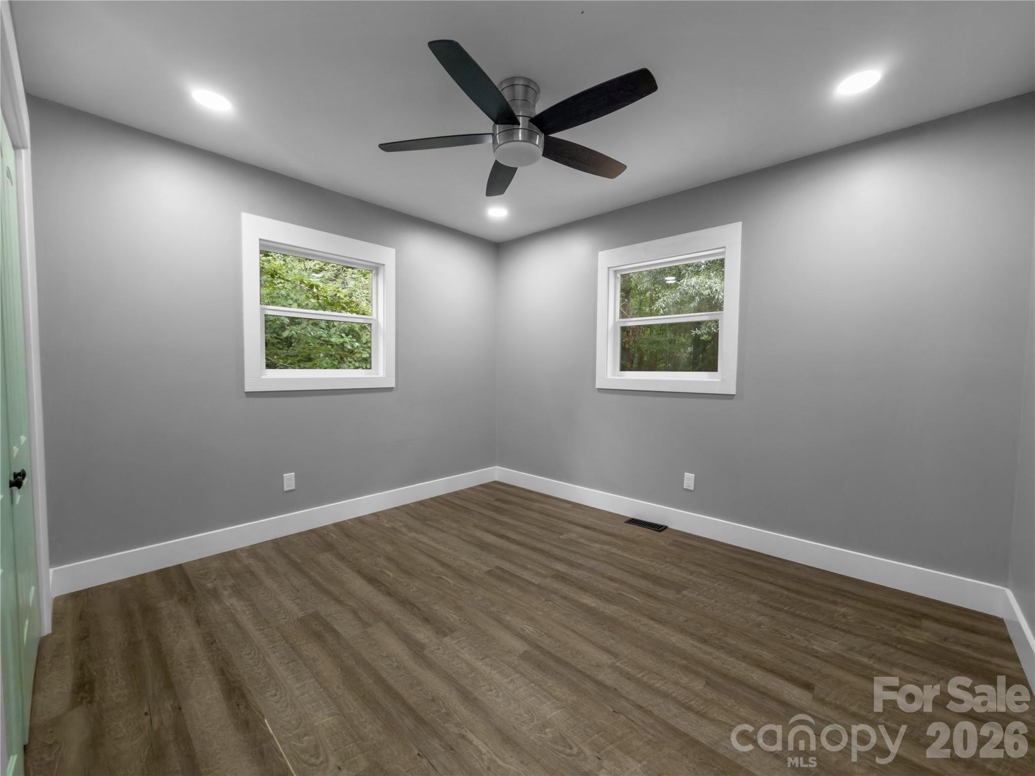 2117 Emma Circle Property Photo 11